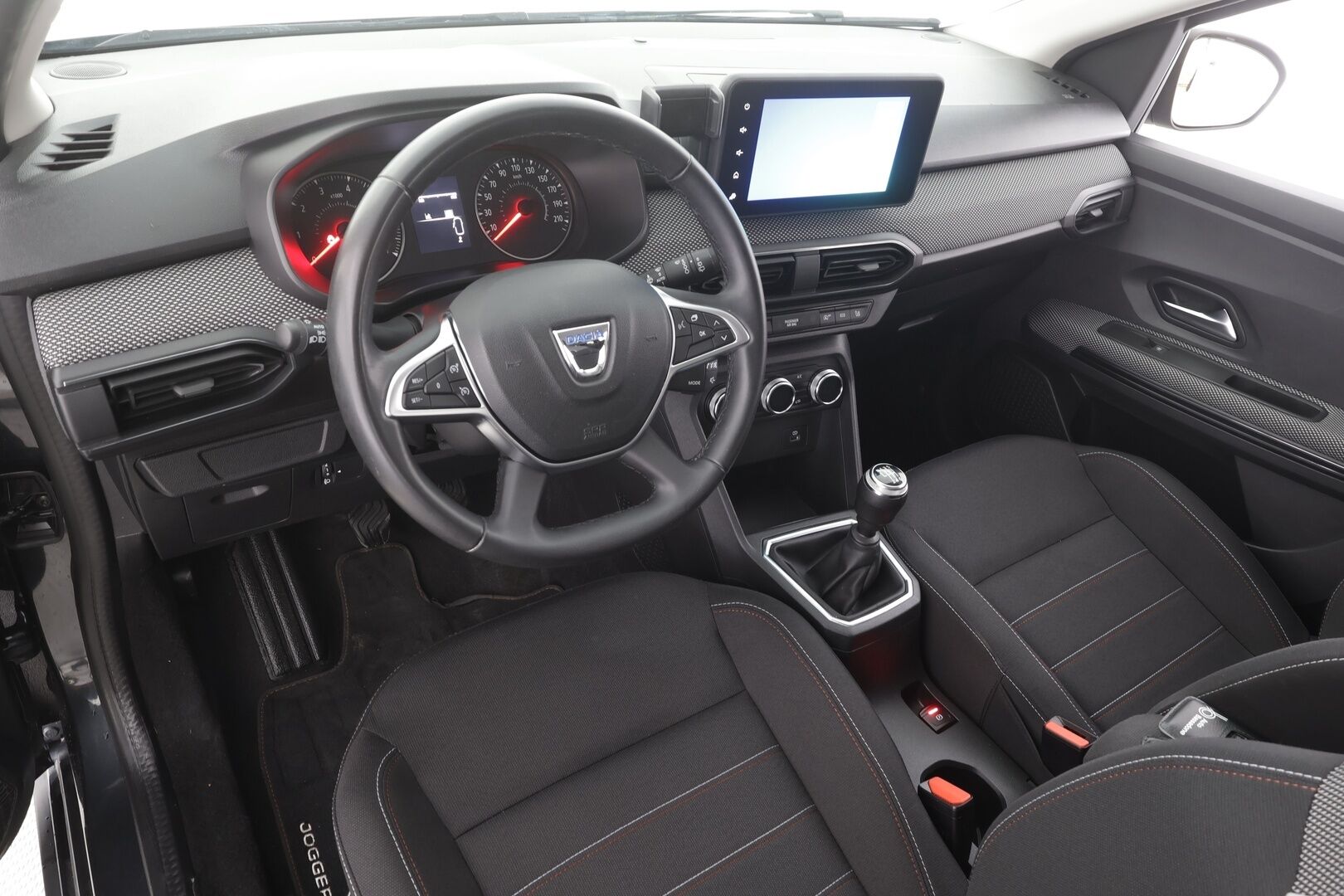 Dacia Jogger 2022 TCe 110 Extreme 7p - | Koukku | P.Kamera | LED | Navi | Vakkari | BSM | Tutkat | Merkkihuollot | 2x renkaat aluvantein | 