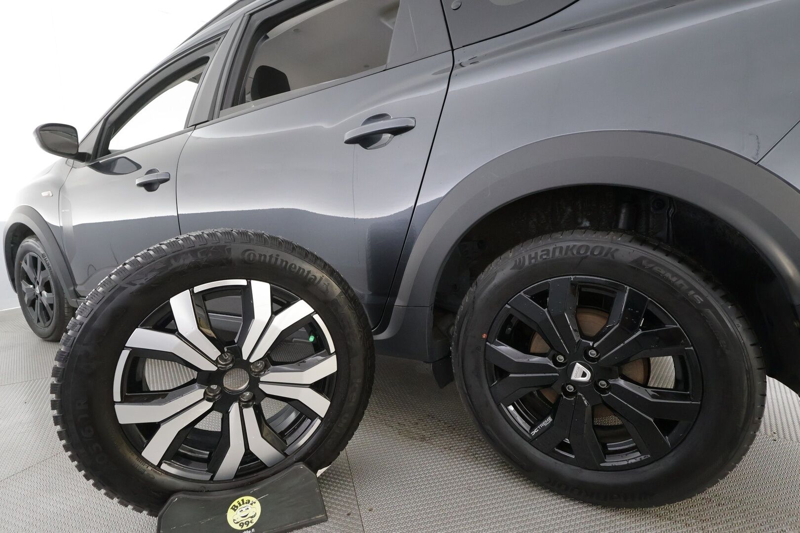 Dacia Jogger 2022 TCe 110 Extreme 7p - | Koukku | P.Kamera | LED | Navi | Vakkari | BSM | Tutkat | Merkkihuollot | 2x renkaat aluvantein | 