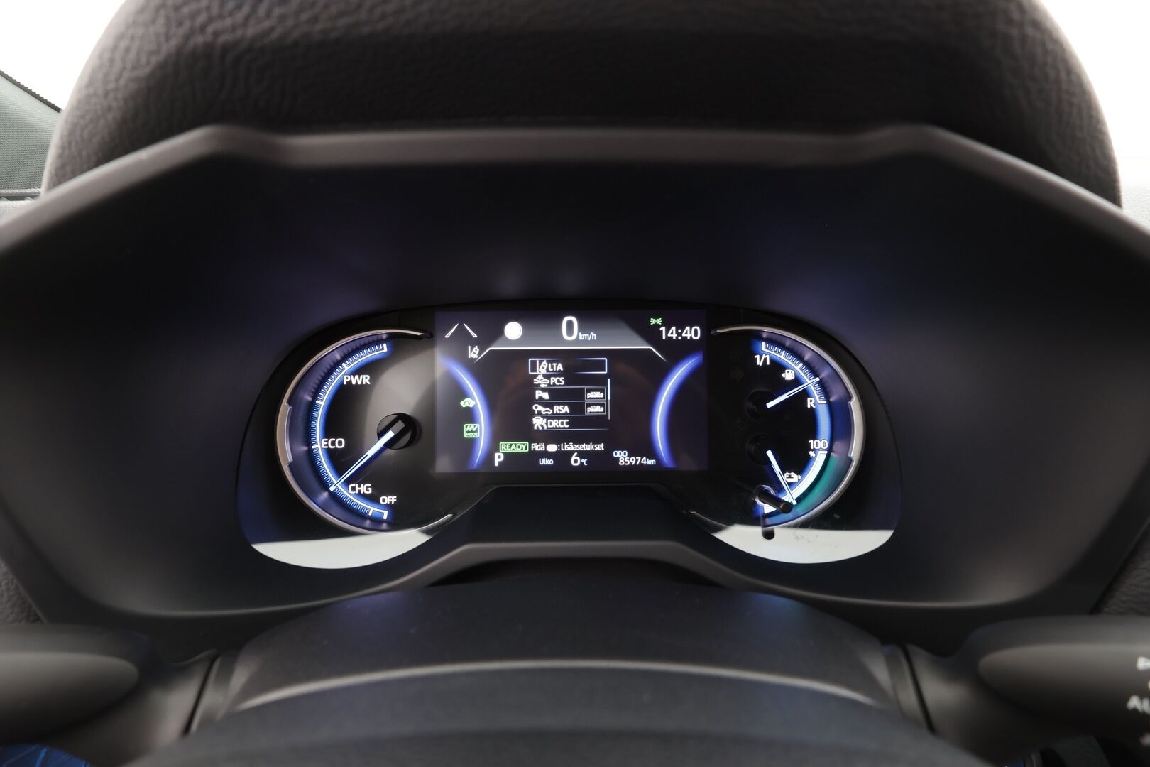 Toyota RAV4 Plug-in 2022 Hybrid 2,5 AWD-i Active Charged Edition * ACC / Koukku / P.kamera / LED / Sähköpenkki / Keyless / Facelift / Ratinlämmitin * - Suomi-auto / Kahdet renkaat aluvanteilla / Merkkihuollettu - HULLUT AVAJAISHULINAT KORKOTARJOUS 3,29 %