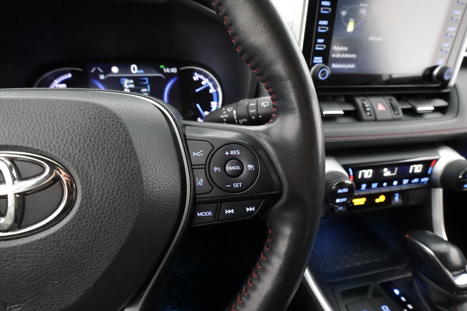 Toyota RAV4 Plug-in 2022 Hybrid 2,5 AWD-i Active Charged Edition * ACC / Koukku / P.kamera / LED / Sähköpenkki / Keyless / Facelift / Ratinlämmitin * - Suomi-auto / Kahdet renkaat aluvanteilla / Merkkihuollettu - HULLUT AVAJAISHULINAT KORKOTARJOUS 3,29 %