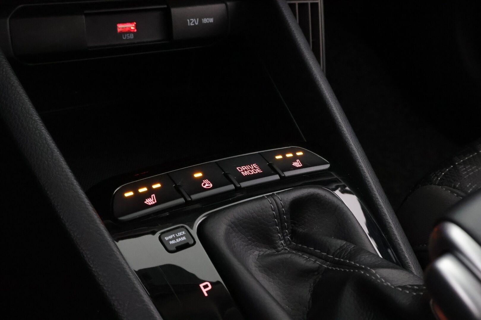 Kia Rio 2022 1,0 T-GDI 100hv * Suomiauto / Vakkari / Lohko & Sisäpistoke / Ratinlämmitys / 2x Huippurenkaat! - Siisti yksilö / Juuri tullut Tampereelle!