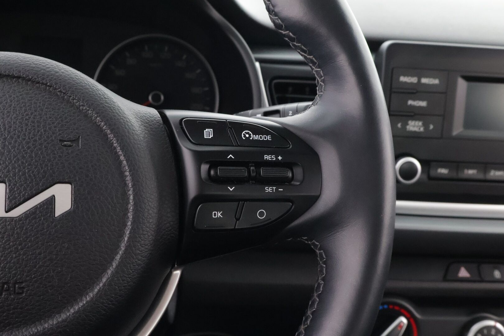 Kia Rio 2022 1,0 T-GDI 100hv * Suomiauto / Vakkari / Lohko & Sisäpistoke / Ratinlämmitys / 2x Huippurenkaat! - Siisti yksilö / Juuri tullut Tampereelle!