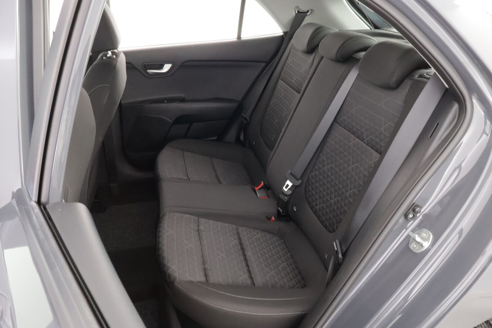 Kia Rio 2022 1,0 T-GDI 100hv * Suomiauto / Vakkari / Lohko & Sisäpistoke / Ratinlämmitys / 2x Huippurenkaat! - Siisti yksilö / Juuri tullut Tampereelle!