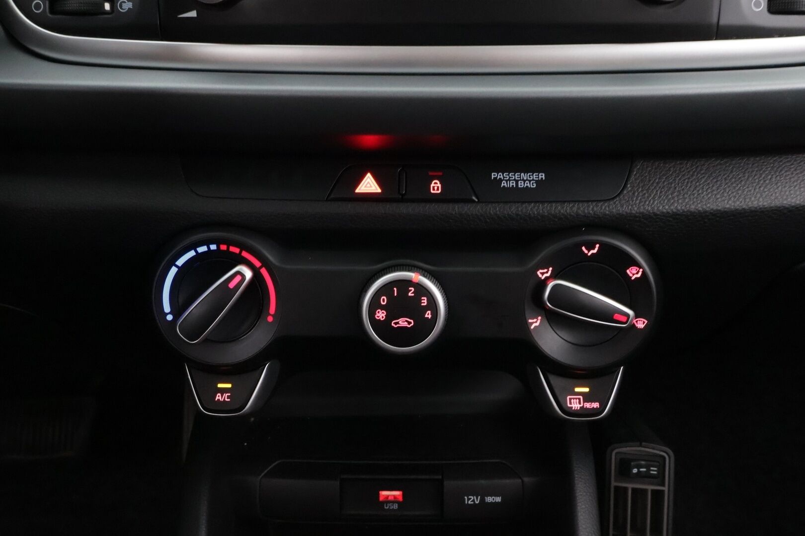 Kia Rio 2022 1,0 T-GDI 100hv * Suomiauto / Vakkari / Lohko & Sisäpistoke / Ratinlämmitys / 2x Huippurenkaat! - Siisti yksilö / Juuri tullut Tampereelle!