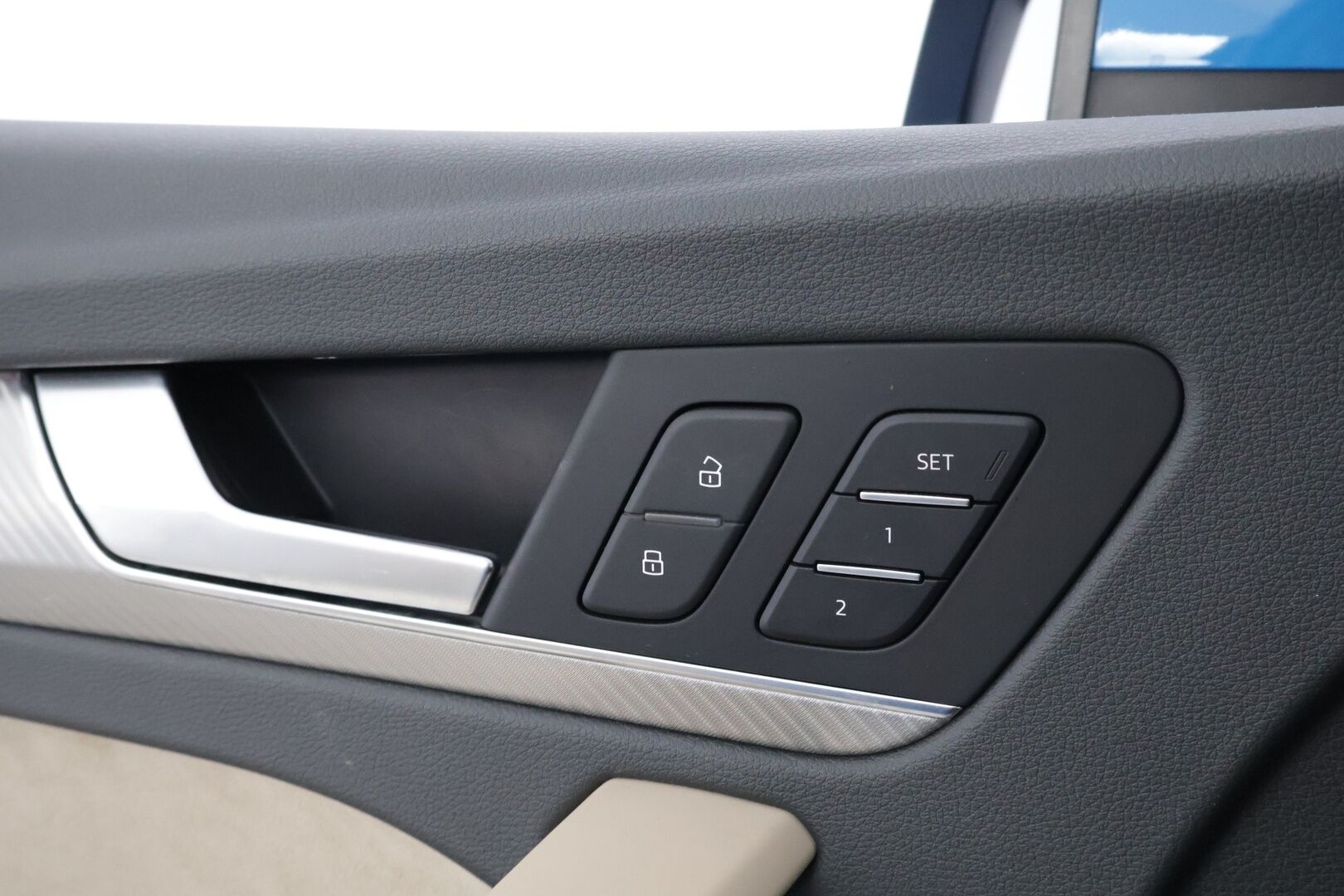 Audi Q5 2020 55 TFSI e quattro S tronic Electrified Edition S Line * Panorama / Bang & Olufsen / HUD / Hieronta / Ilma-Alusta / Vetokoukku - Muistipenkki / Nahka-Alcantara / Matrix LED / SUPERVARUSTEET!