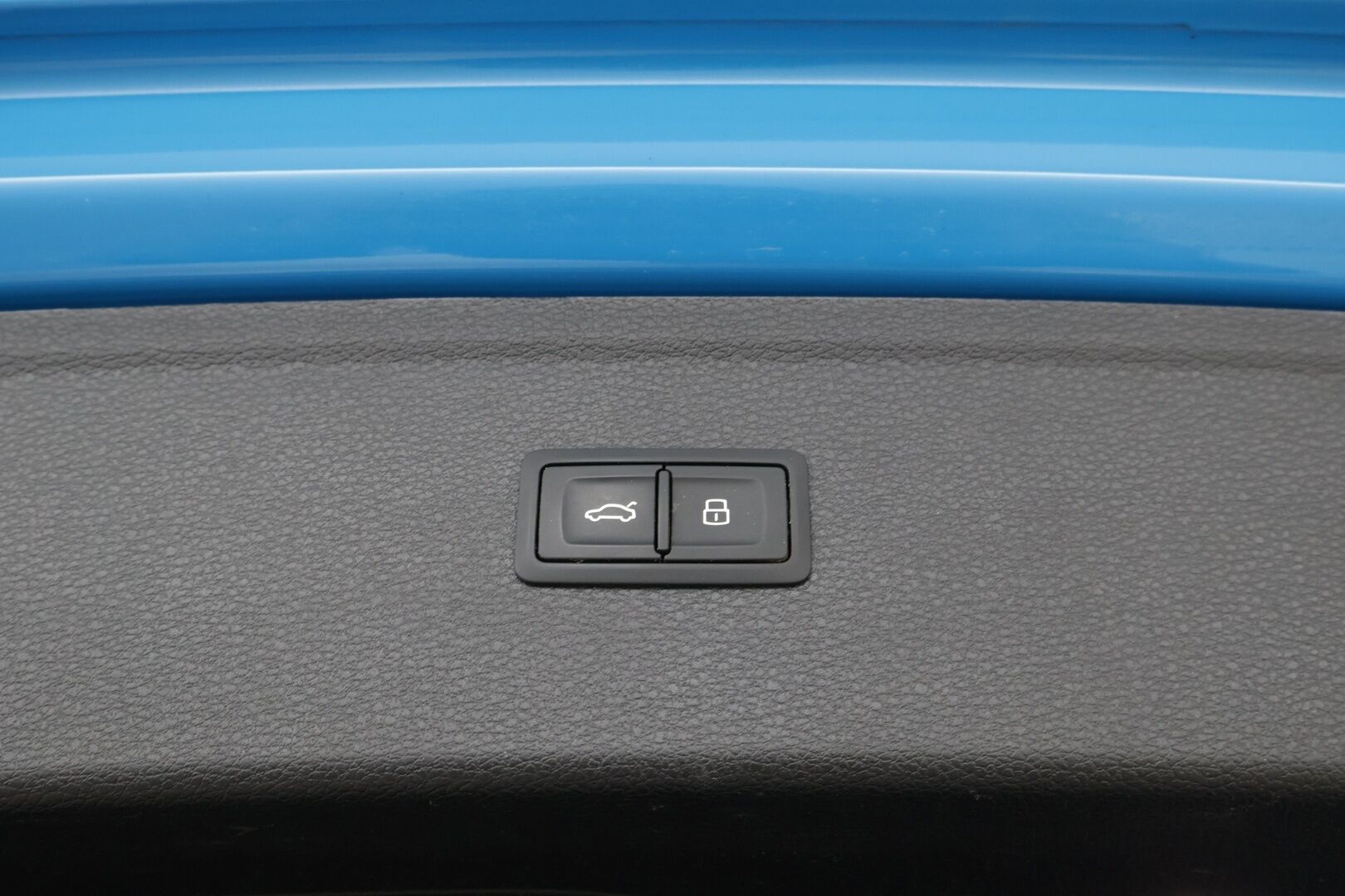 Audi Q5 2020 55 TFSI e quattro S tronic Electrified Edition S Line * Panorama / Bang & Olufsen / HUD / Hieronta / Ilma-Alusta / Vetokoukku - Muistipenkki / Nahka-Alcantara / Matrix LED / SUPERVARUSTEET!