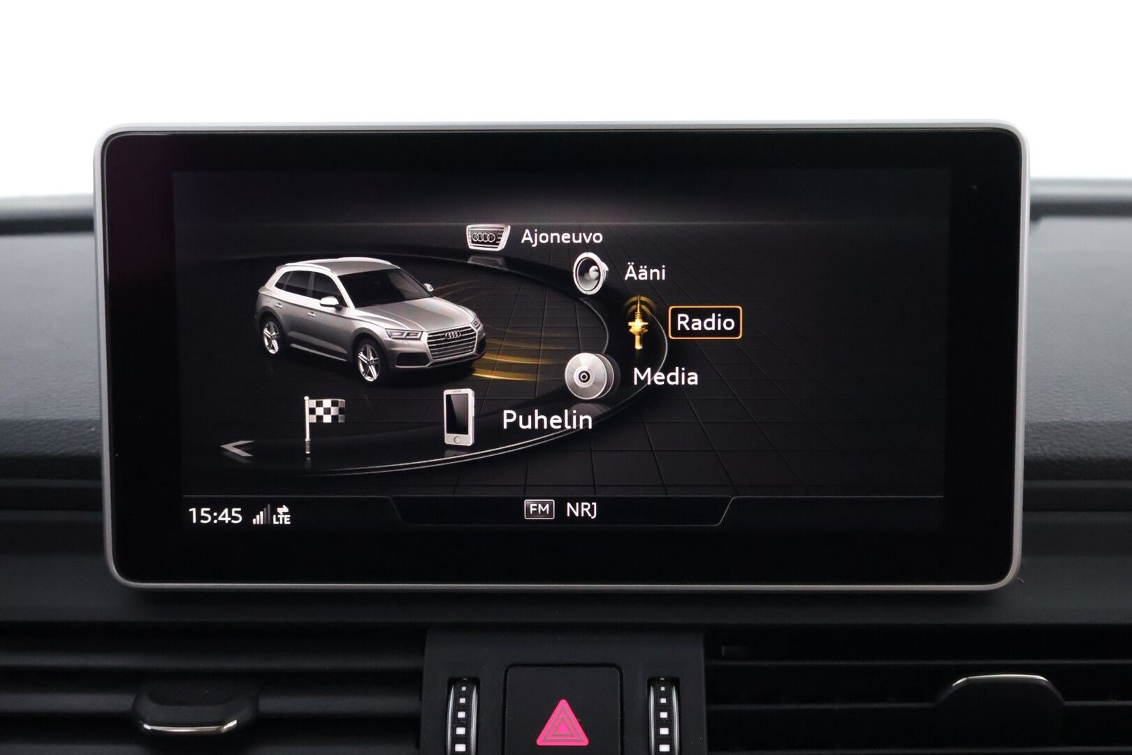 Audi Q5 2020 55 TFSI e quattro S tronic Electrified Edition S Line * Panorama / Bang & Olufsen / HUD / Hieronta / Ilma-Alusta / Vetokoukku - Muistipenkki / Nahka-Alcantara / Matrix LED / SUPERVARUSTEET!