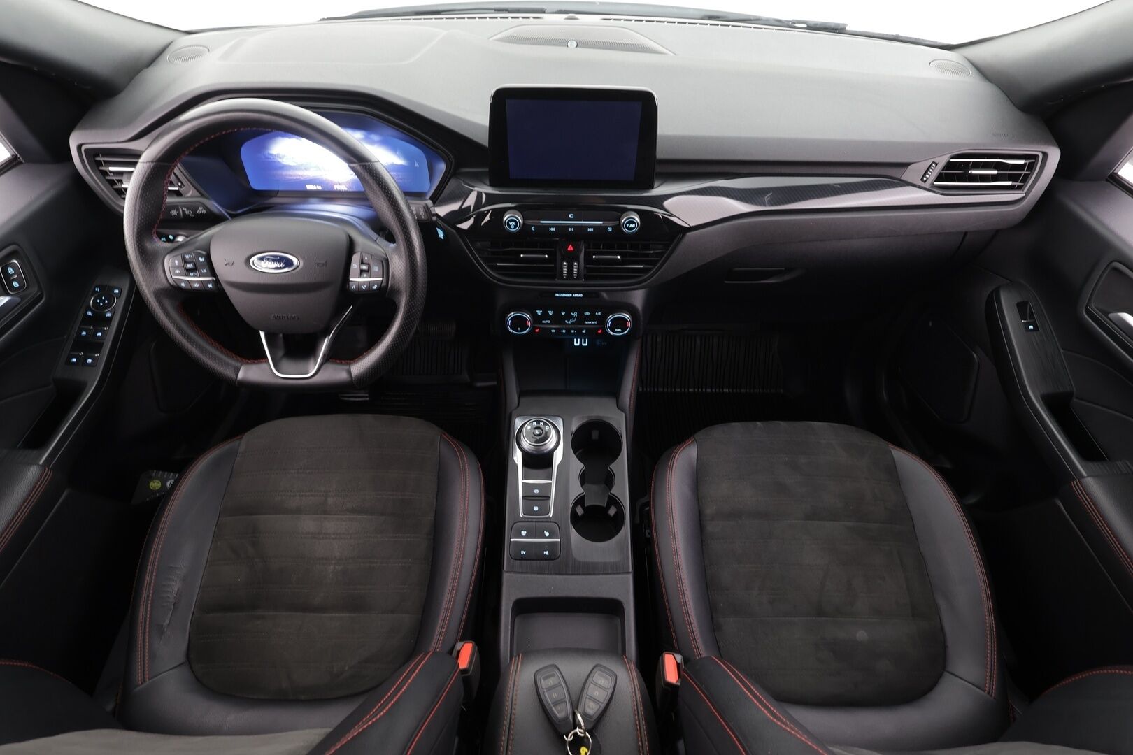 Ford Kuga 2022 2,5 (PHEV) 225hv CVT FWD ST-Line *  ACC / P.kamera / LED / Navi / B&O / Sähköpenkki / KeylessGo / Digimittaristo * - Kahdet renkaat aluvanteilla / Merkkihuollettu - HULLU BLACKWEEK KORKOTARJOUS 2,49%