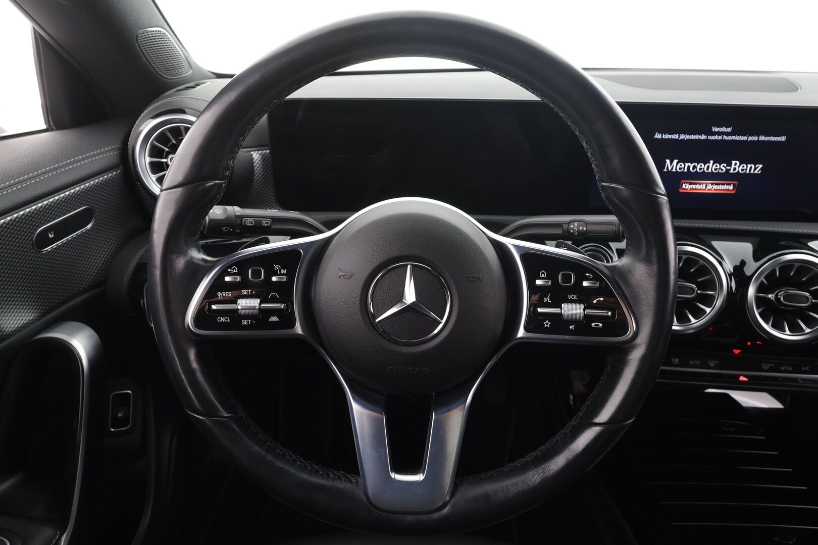 Mercedes-Benz CLA 2023 250 e A Shooting Brake Business Edition * Distronic Pro / P.kamera / Widescreen / Sähköluukku / LED / Navi / Puolinahat * - Suomi-auto / Kahdet renkaat aluvanteilla