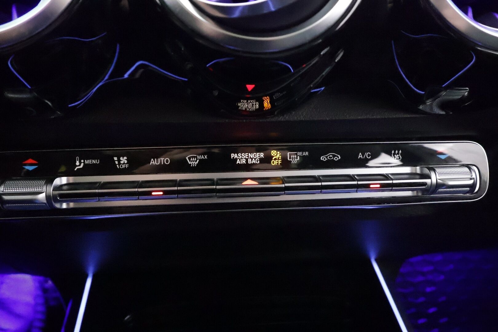 Mercedes-Benz EQB 2023 350 4MATIC AMG Business 7-P * Distronic+ / Panorama / 360° / Midline / Keyless / Nahat / Widescreen * - Suomi-auto / Kahdet renkaat aluvanteilla / Merkkihuollettu