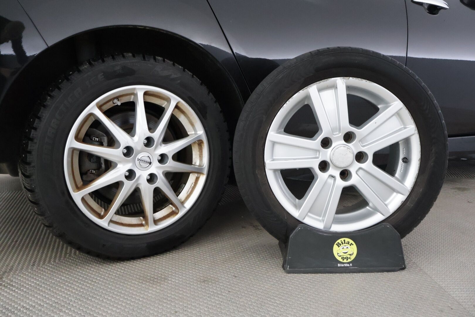 Nissan Leaf 2018 40kWh ** BLIS / Lane assist / ACC / 360-kamera / Type 2** - Apple ja Android auto / Kahdet renkaat vanteineen - HULLUT VÄLIPÄIVÄT KORKOTARJOUS 2,49%