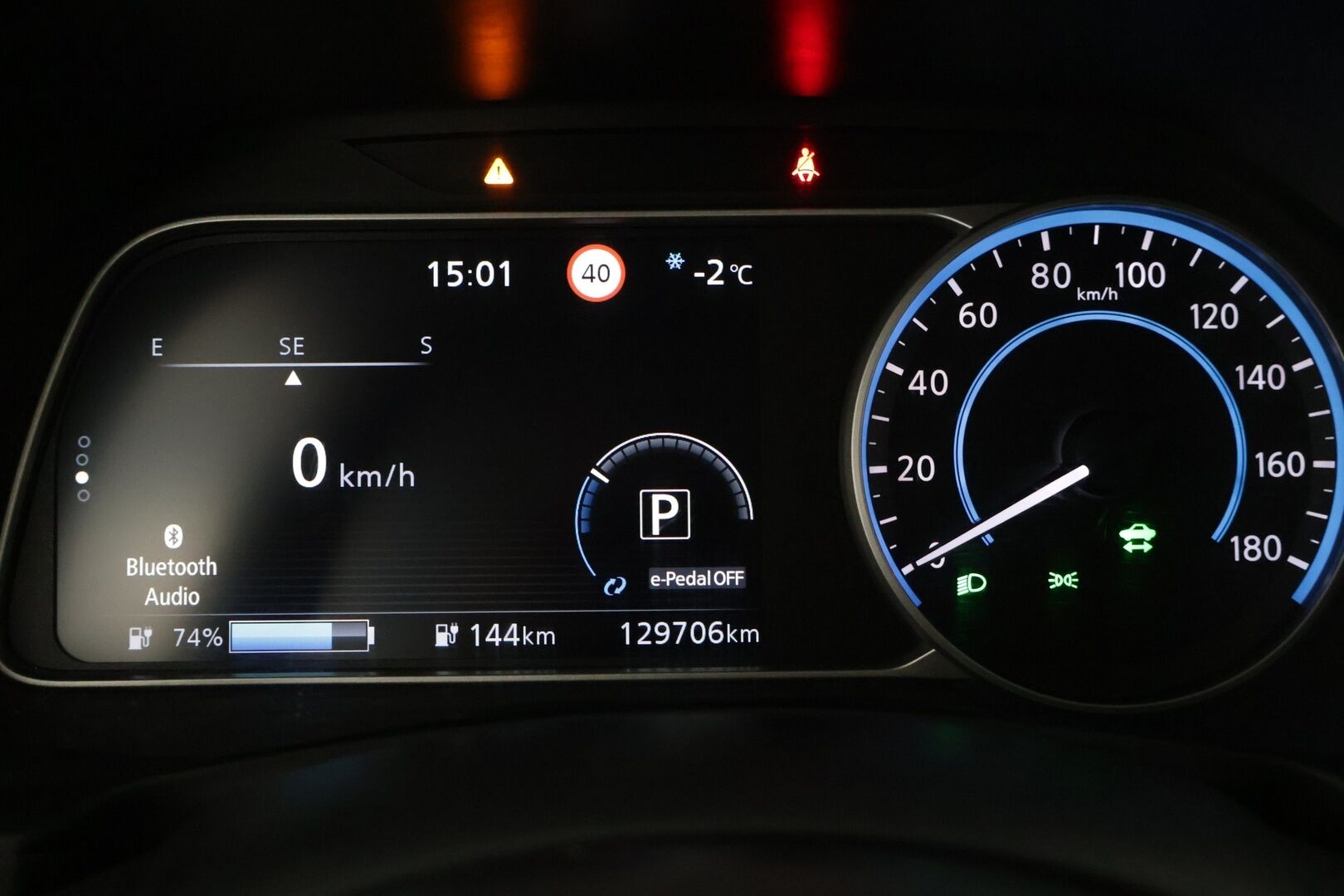 Nissan Leaf 2018 40kWh **ACC / BLIS / Lane assist / 360-kamera** - Carplay & Android auto / 2x Renkaat ja vanteet