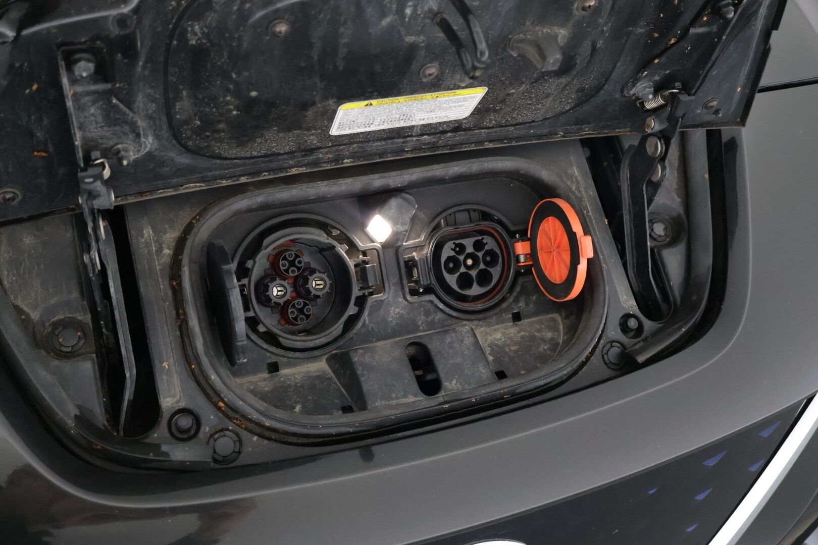 Nissan Leaf 2018 40kWh ** BLIS / Lane assist / ACC / 360-kamera / Type 2** - Apple ja Android auto / Kahdet renkaat vanteineen - HULLUT VÄLIPÄIVÄT KORKOTARJOUS 2,49%