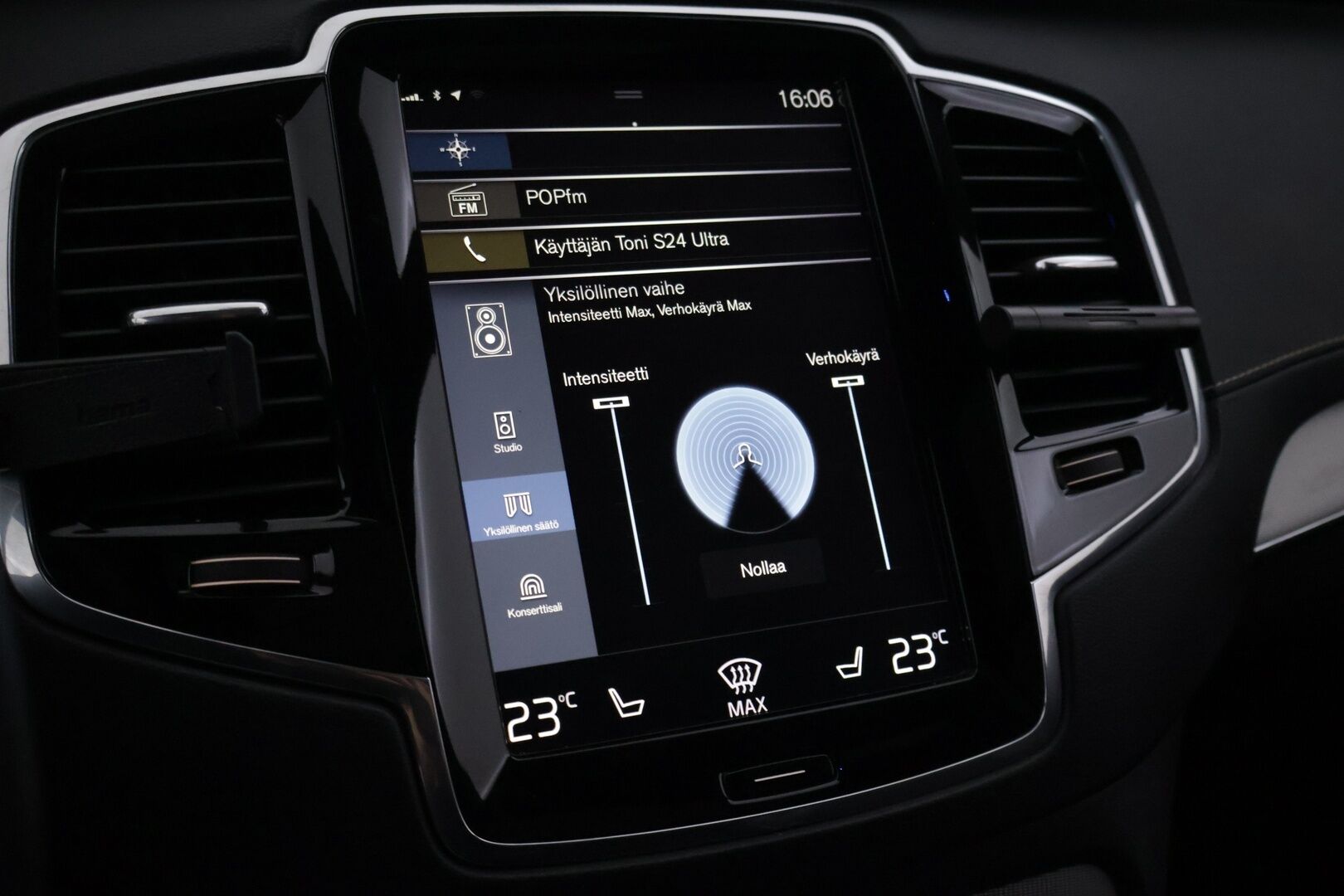 Volvo XC90 2019 T8 AWD R-Design aut *Four-C / Bower & Wilkins / Panorama / 360-Kamera / HUD / ACC / Muistipenkki / Webasto / BLIS* - Juuri saapunut siistikuntoinen ja hyvin huollettu sekä varusteltu XC90 kaksilla renkailla ja vanteilla!