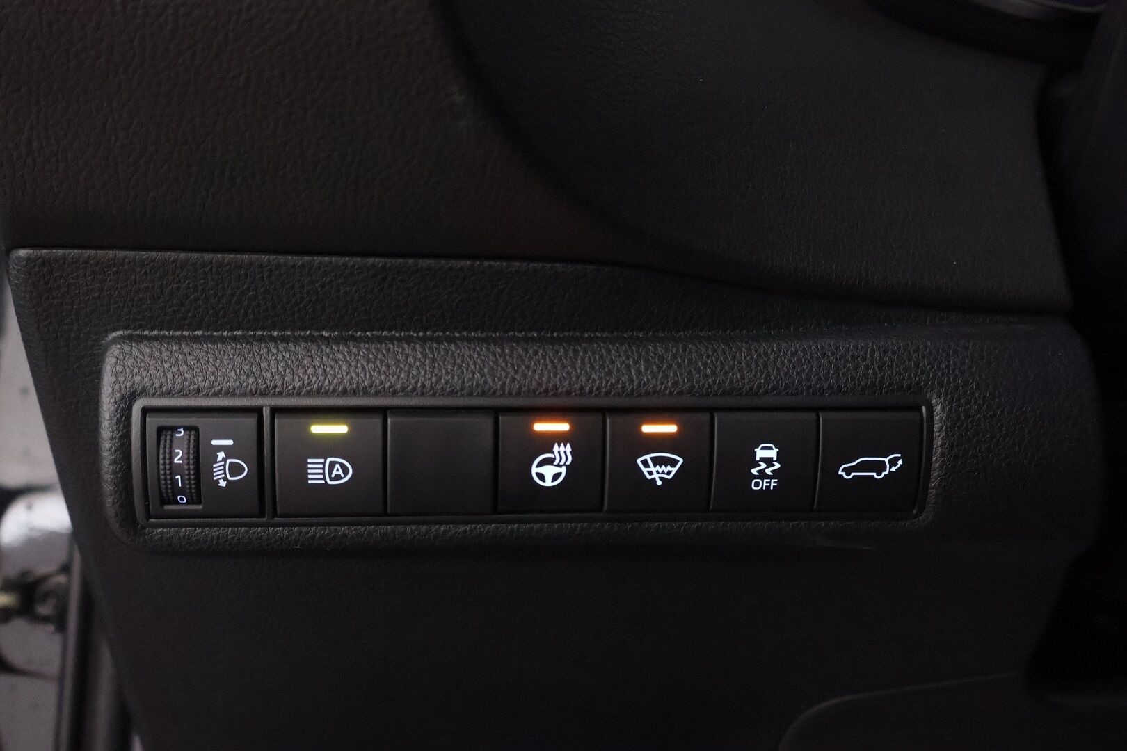 Toyota Corolla 2022 Touring Sports 2,0 Hybrid Prestige Edition - 1-Omisteinen Suomiauto / Adapt.Vakkari / P.Kamera / Sähköluukku / Keyless / Navi / Ratinlämmitin