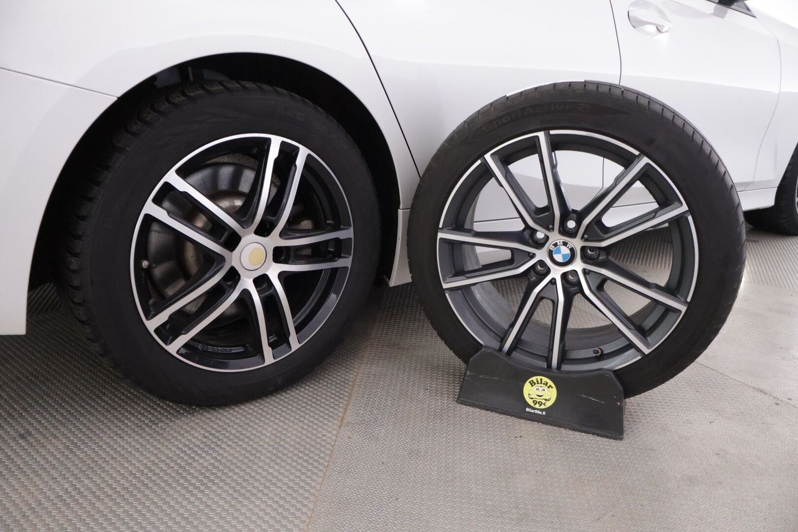 BMW 330 2020 G20 Sedan 330e Business Sport *Vakionopeudensäädin / DIgimittaristo / Sport penkit / Tutkat edessä ja takana / Navi / Hifit* - *Juuri katsastettu / 2x Renkaat & Vanteet / Merkkihuollettu / Akku kuntotarkastettu*