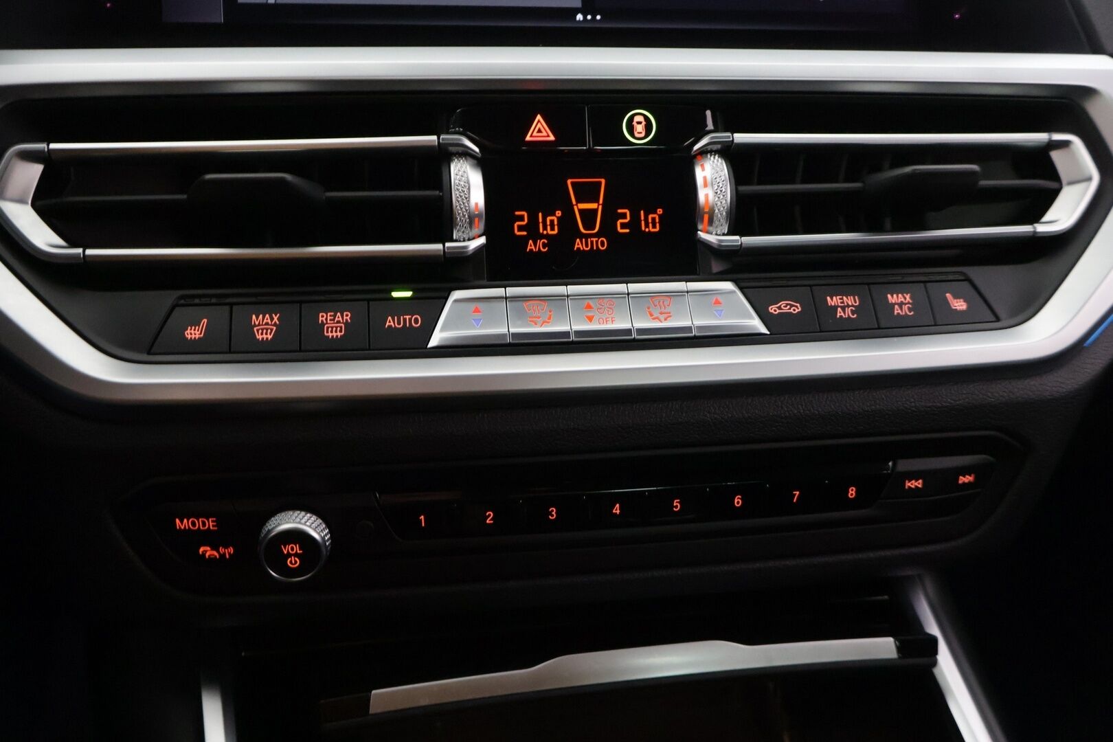 BMW 330 2020 G20 Sedan 330e Business Sport *Vakionopeudensäädin / DIgimittaristo / Sport penkit / Tutkat edessä ja takana / Navi / Hifit* - *Juuri katsastettu / 2x Renkaat & Vanteet / Merkkihuollettu / Akku kuntotarkastettu*