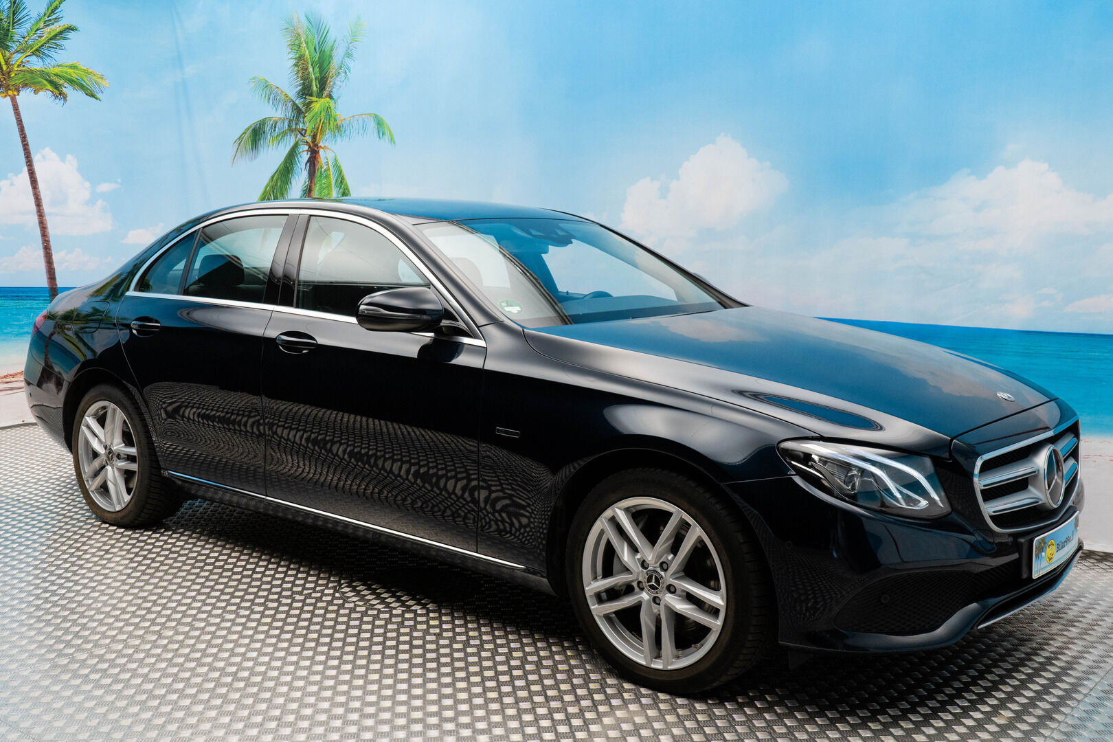 MERCEDES-BENZ E 2018 350e Premium Business - Distronic+ | Burmester | P.kamera | Sporttipenkit | 