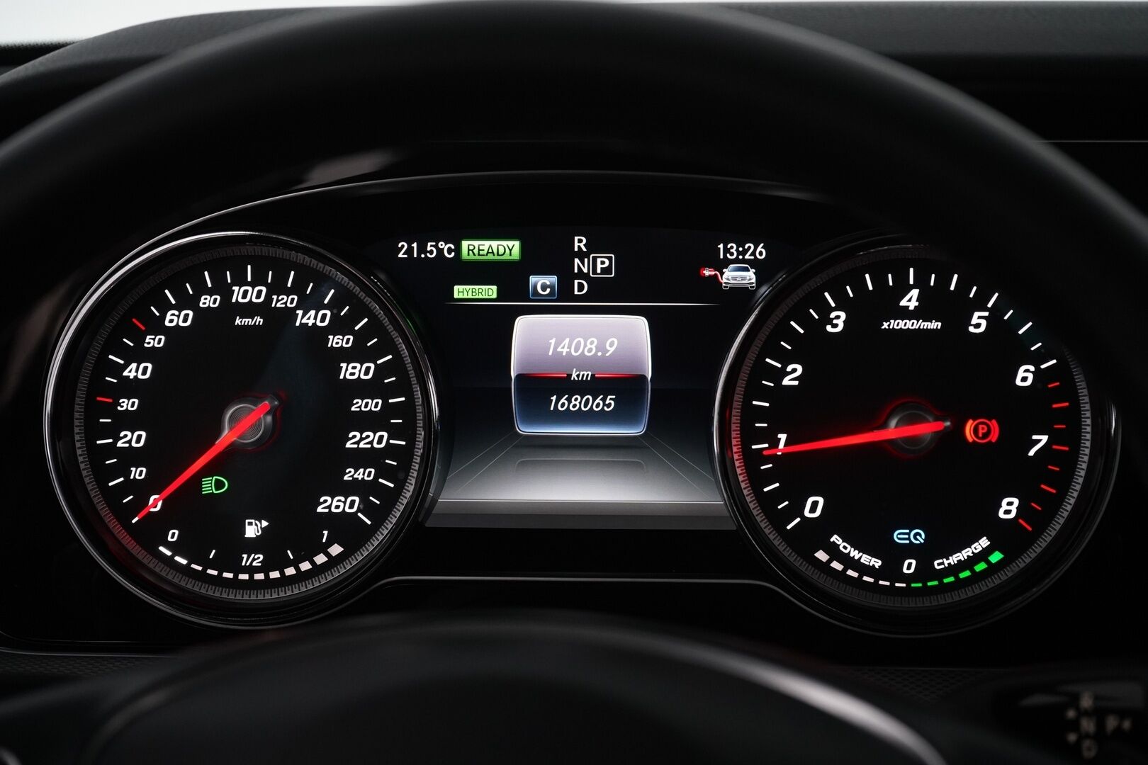 MERCEDES-BENZ E 2018 350e Premium Business - Distronic+ | Burmester | P.kamera | Sporttipenkit | Juuri huollettu | Kahdet renkaat OEM vanteilla