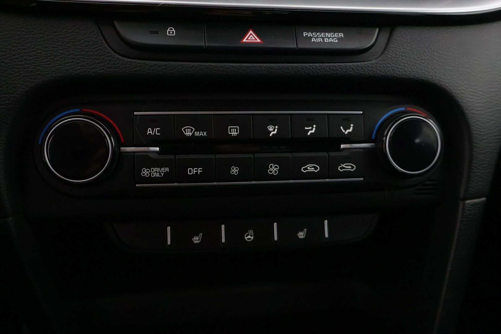 KIA XCEED 2022 1,6 GDI Plug-In Hybrid EX DCT * Vakkari / Koukku / Lohko + sis. / Kessy / P.kamera, tutkat / Lane assist * - * Juuri tullut hyvin pidetty ja huollettu yksilö! Kaksilla asiallisilla renkailla ja vanteilla! * - HULLUT BLACKWEEK JATKOT - KORKOTARJOUS 2,49%