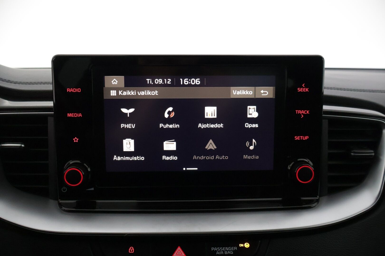 KIA XCEED 2022 1,6 GDI Plug-In Hybrid EX DCT * Vakkari / Koukku / Lohko + sis. / Kessy / P.kamera, tutkat / Lane assist * - * Juuri tullut hyvin pidetty ja huollettu yksilö! Kaksilla asiallisilla renkailla ja vanteilla! * - HULLUT BLACKWEEK JATKOT - KORKOTARJOUS 2,49%