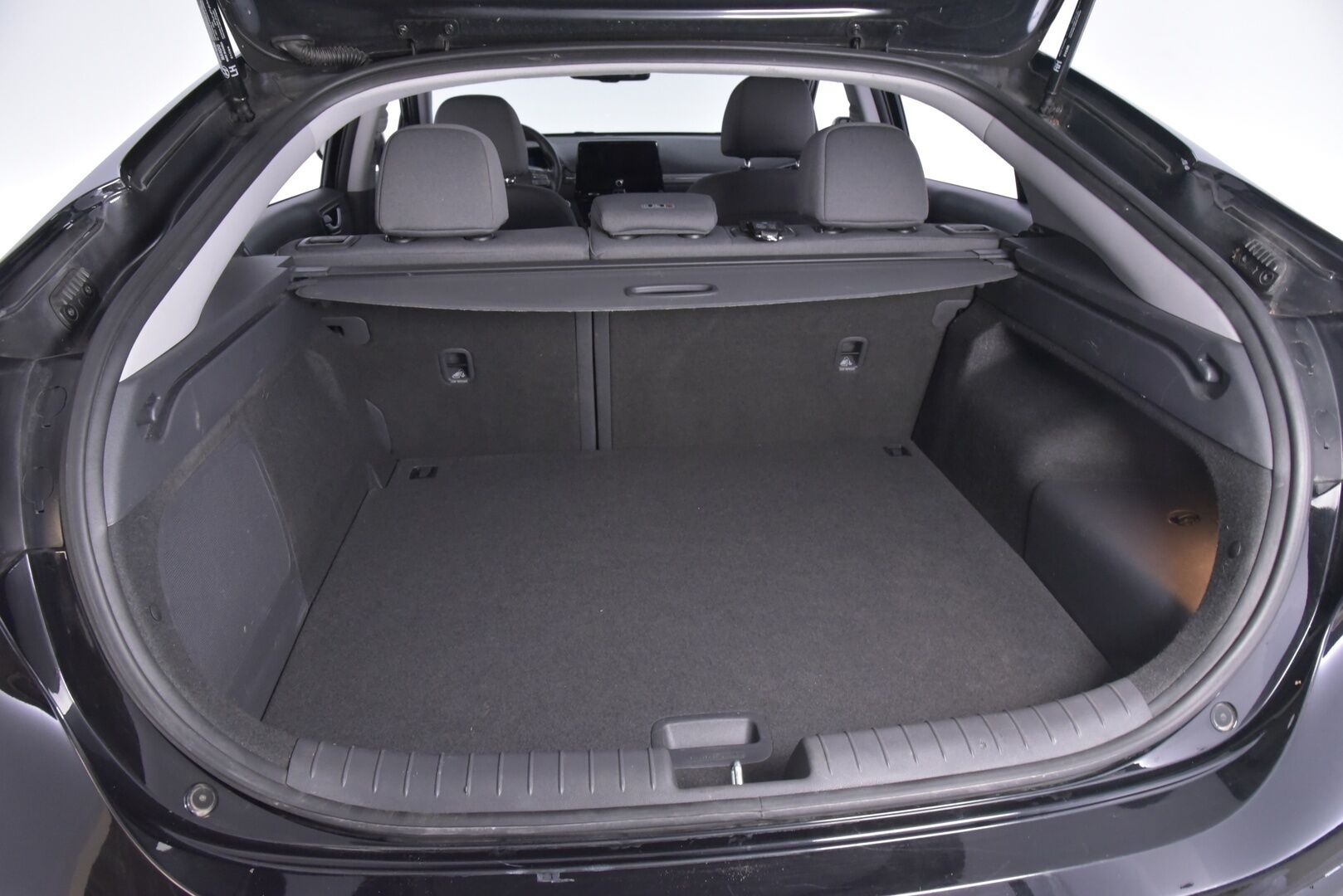 Hyundai IONIQ PLUG-IN 2021 1.6 Plug-In 6-DCT MY21 Facelift - ACC | Navi | P.Kamera | Ratinlämm. | AppleCarplay & AndroidAuto | 2x renkaat&alumiinivanteet