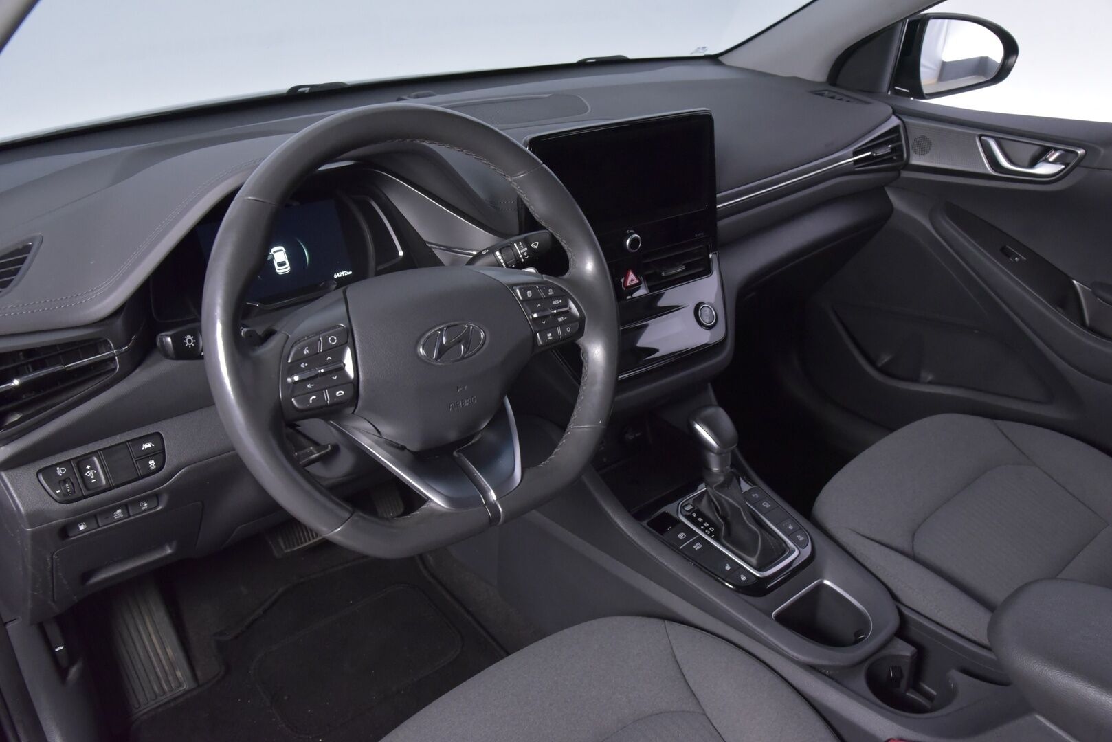 Hyundai IONIQ PLUG-IN 2021 1.6 Plug-In 6-DCT MY21 Facelift - ACC | Navi | P.Kamera | Ratinlämm. | AppleCarplay & AndroidAuto | 2x renkaat&alumiinivanteet