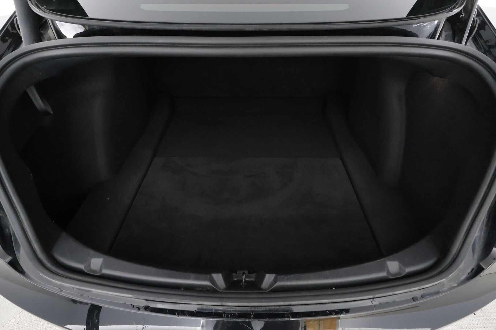 Tesla Model 3 2022 RWD * ILP / ACC / Lasikatto / Matrix-LED / P.Kamera / Muistipenkki / Premium Speakers / Navi / Kaistavahti / Keyless * - 1-om Suomi-auto / Akku kuntotarkastettu / 2x Latauskaapelit - Osta nyt, maksa vasta ensi vuonna