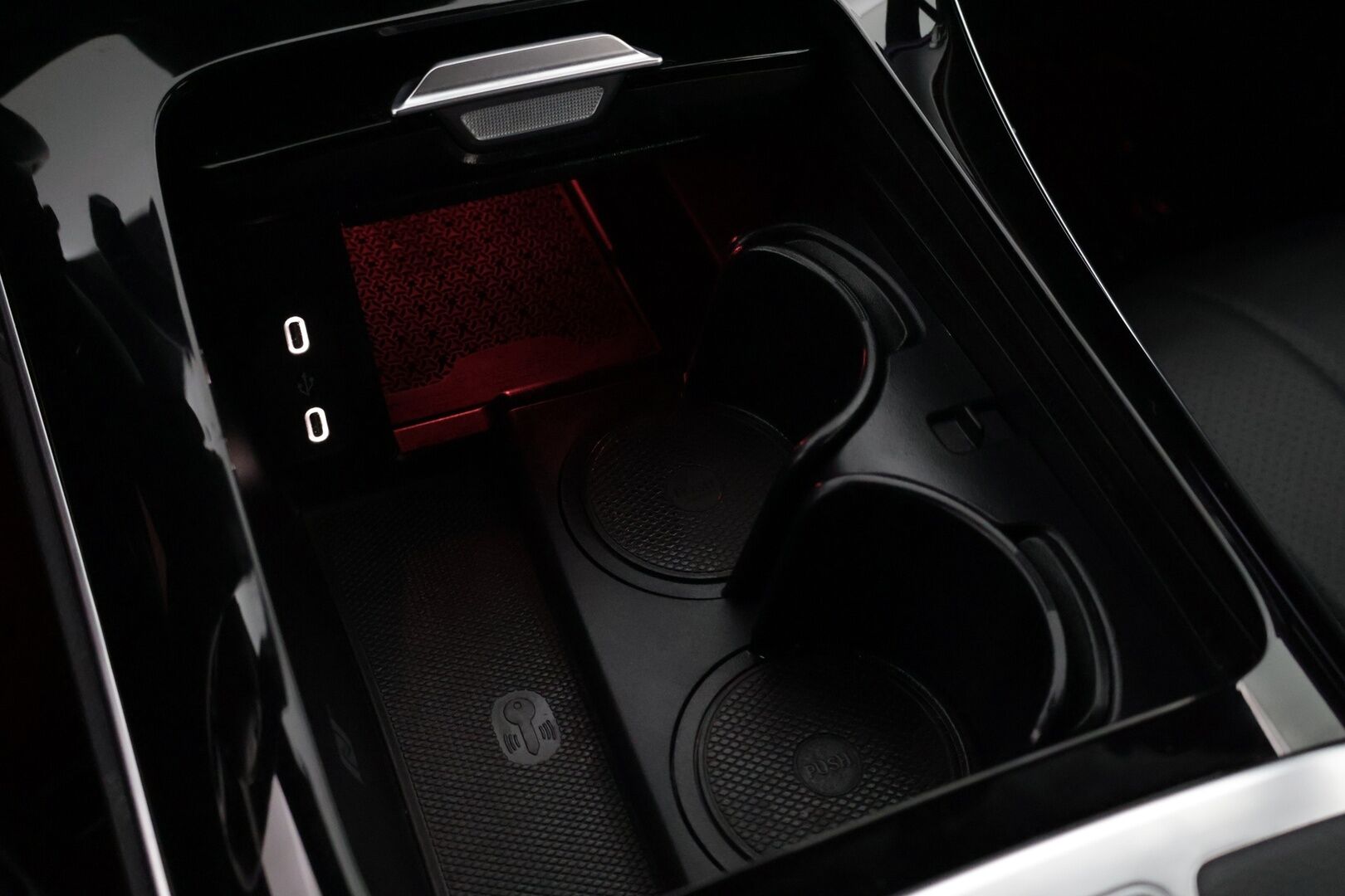 Mercedes-Benz EQE 2023 350+ 4MATIC *DTR PRO / ILP / ALV / BLIS / P.Kamera / Muistipenkit / Nakhasisusta / Ratinlämmitin / MBUX - Navi* - *Suomi-auto / SOH 98,6% / 2x Renkaat ja vanteet* - HULLUT AVAJAISHULINAT KORKOTARJOUS 3,29 %