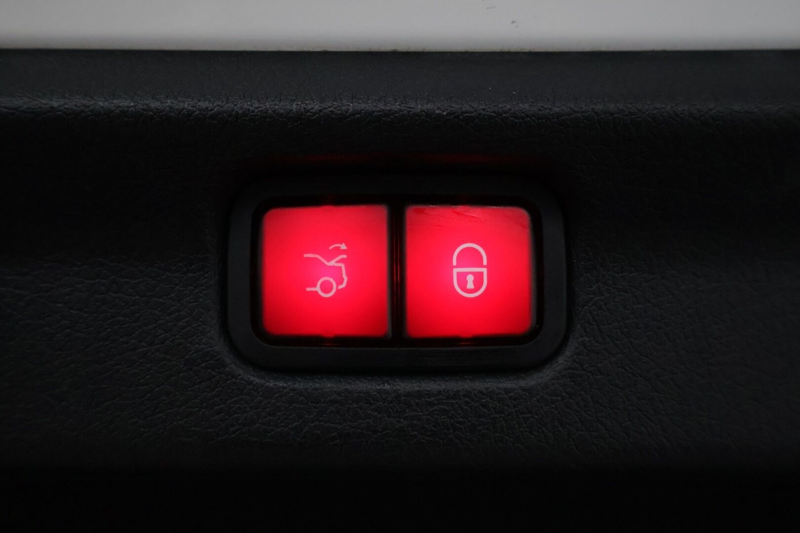 Mercedes-Benz EQE 2023 350+ 4MATIC *DTR PRO / ILP / ALV / BLIS / P.Kamera / Muistipenkit / Nakhasisusta / Ratinlämmitin / MBUX - Navi* - *Suomi-auto / SOH 98,6% / 2x Renkaat ja vanteet* - HULLUT AVAJAISHULINAT KORKOTARJOUS 3,29 %