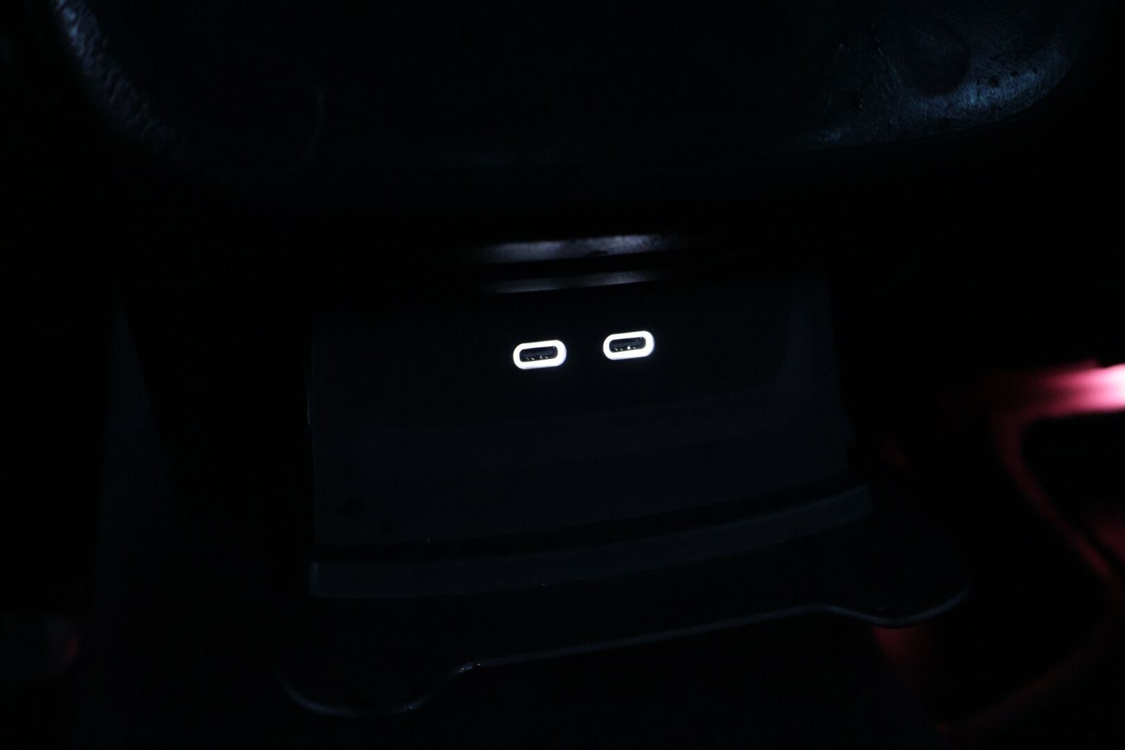 Mercedes-Benz EQE 2023 350+ 4-matic ** SoH 98,6% / ALV / ILP / Distornic Pro / BLIS / P-Kamera / Ratinlämmitin / MBUX - Navi* - 2 renkaat / Suomi-auto / Upeassa kunnossa*