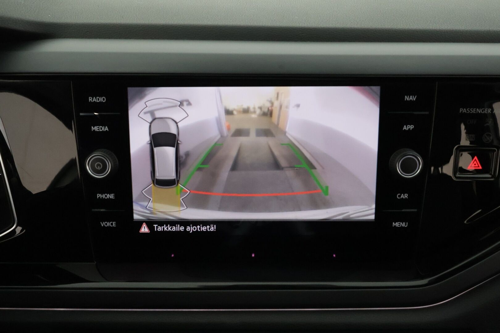 Volkswagen Taigo 2023 R-Line Business 1,5 TSI 110 kW DSG * ACC / Lohko / P.Kamera / LED / Keyless / Apple&Android * - 1.Om suomi-auto / Kahdet Renkaat