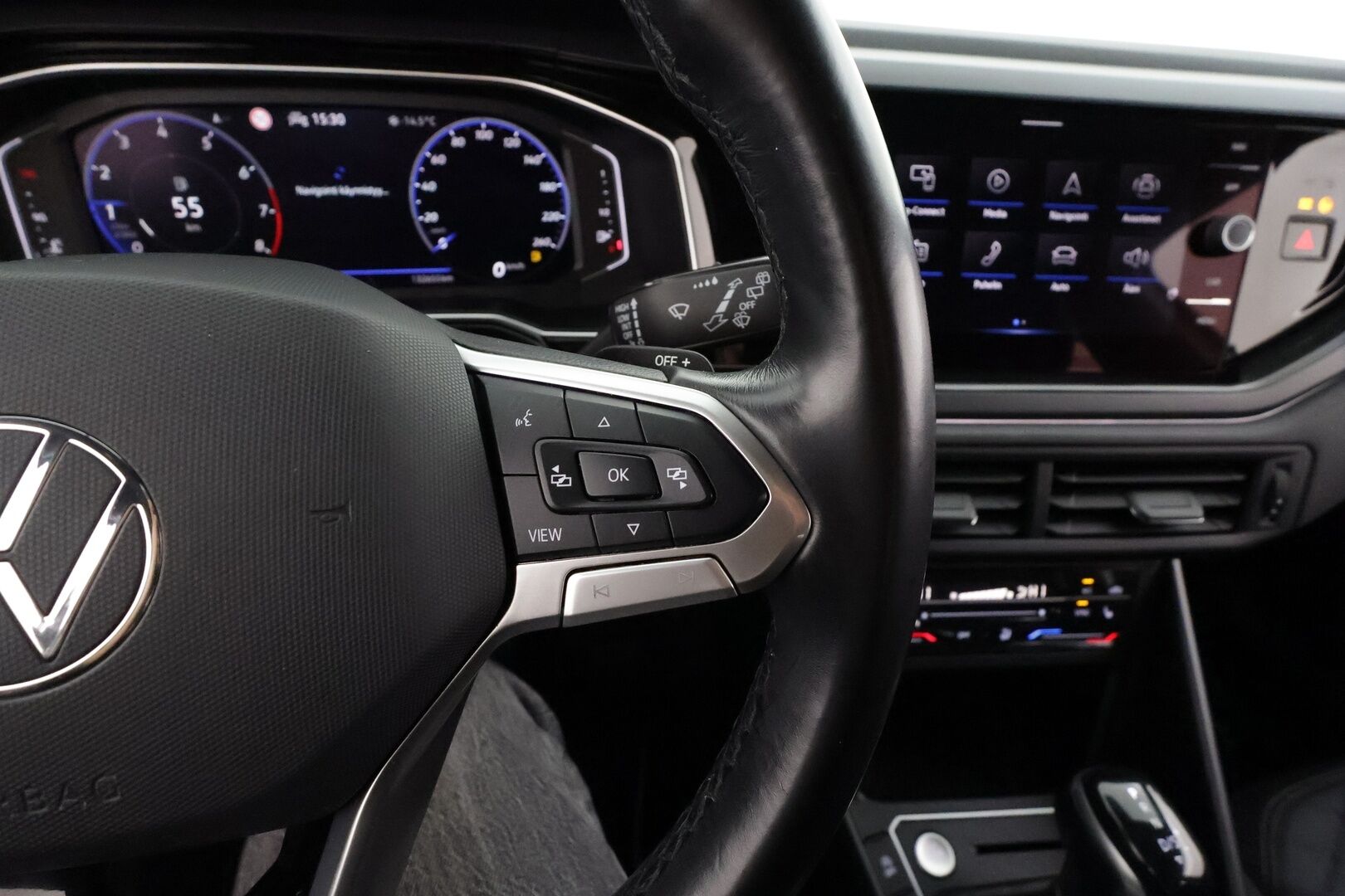 Volkswagen Taigo 2023 R-Line Business 1,5 TSI 110 kW DSG * ACC / Lohko / P.Kamera / LED / Keyless / Apple&Android * - 1.Om suomi-auto / Kahdet Renkaat