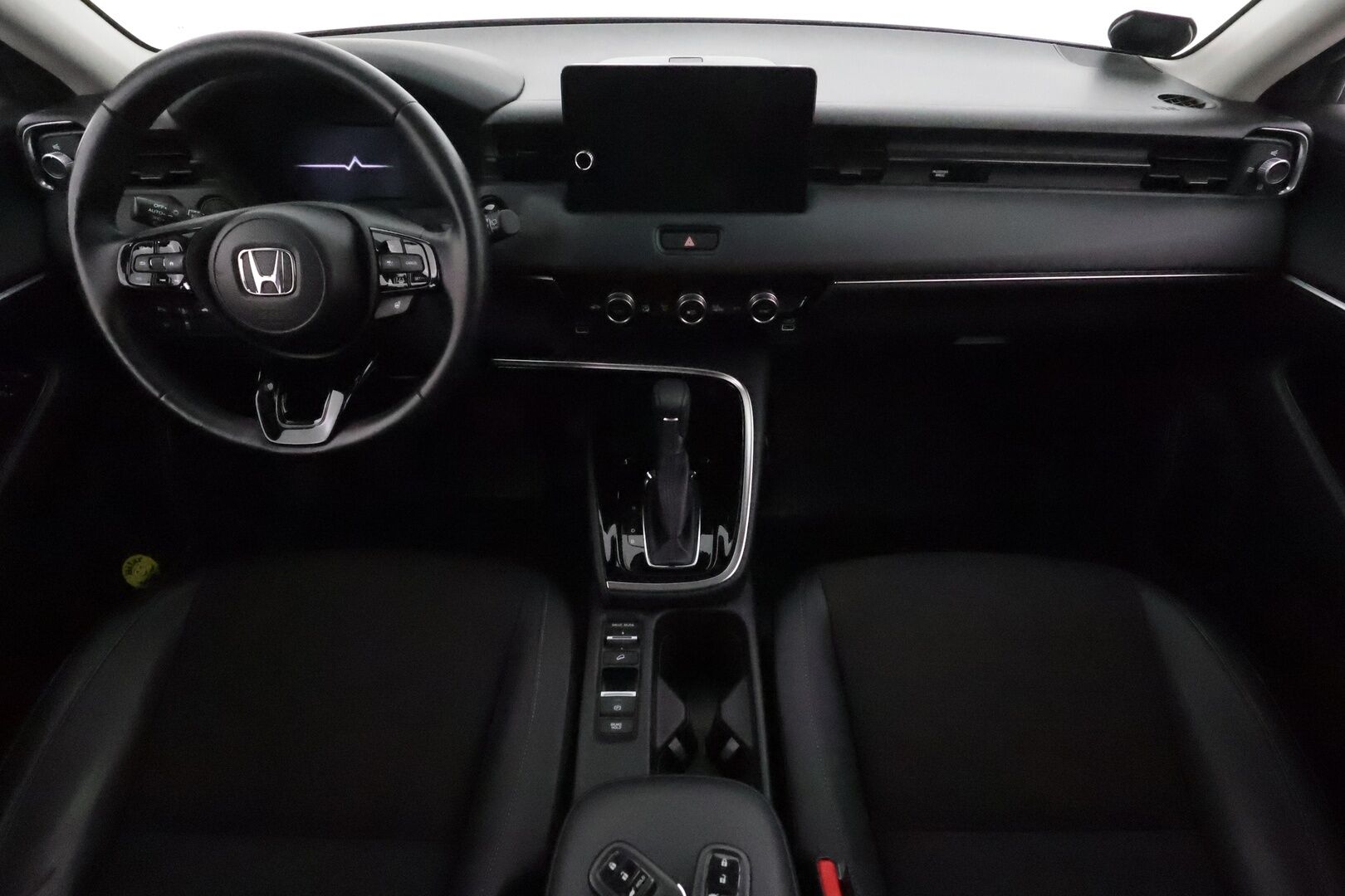 Honda HR-V 2022 Hybrid Advance **Adapt.vakkari / P.kamera / LED / Lohkolämmitin / Digimittaristo / Navi / Puolinahat / KeylessGo** - 3,99 % KORKOTARJOUS TÄHÄN AUTOON 31.8. ASTI! - Suomi-auto / Kahdet renkaat aluvanteilla / Ratin lämmitin / Apple&Android / Sähköluukku 