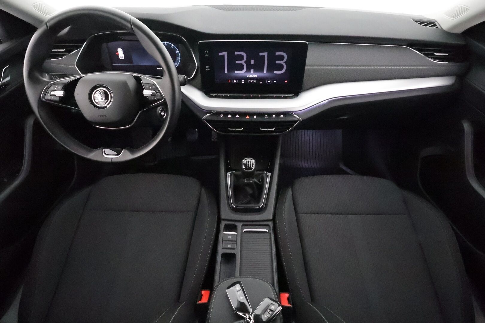 Skoda Octavia 2023 Combi 1.5 TSI G-TEC Style** Adapt.vakkari / Webasto / Koukku / P.kamera / KeyLess / Apple&Android / - 1-om Suomi-auto / Merkkihuollettu