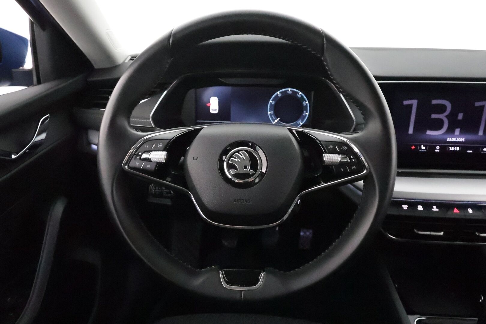Skoda Octavia 2023 Combi 1.5 TSI G-TEC Style** Adapt.vakkari / Webasto / Koukku / P.kamera / KeyLess / Apple&Android / - 1-om Suomi-auto / Merkkihuollettu