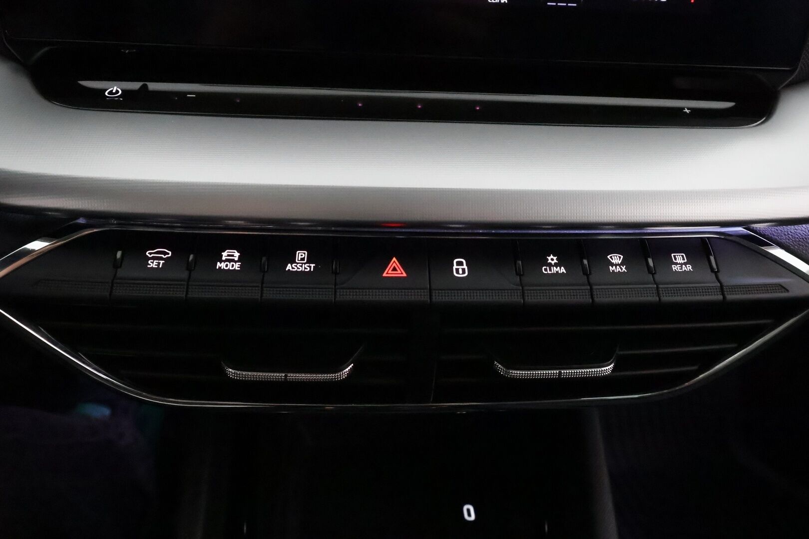 Skoda Octavia 2023 Combi 1.5 TSI G-TEC Style** Adapt.vakkari / Webasto / Koukku / P.kamera / KeyLess / Apple&Android / - 1-om Suomi-auto / Merkkihuollettu