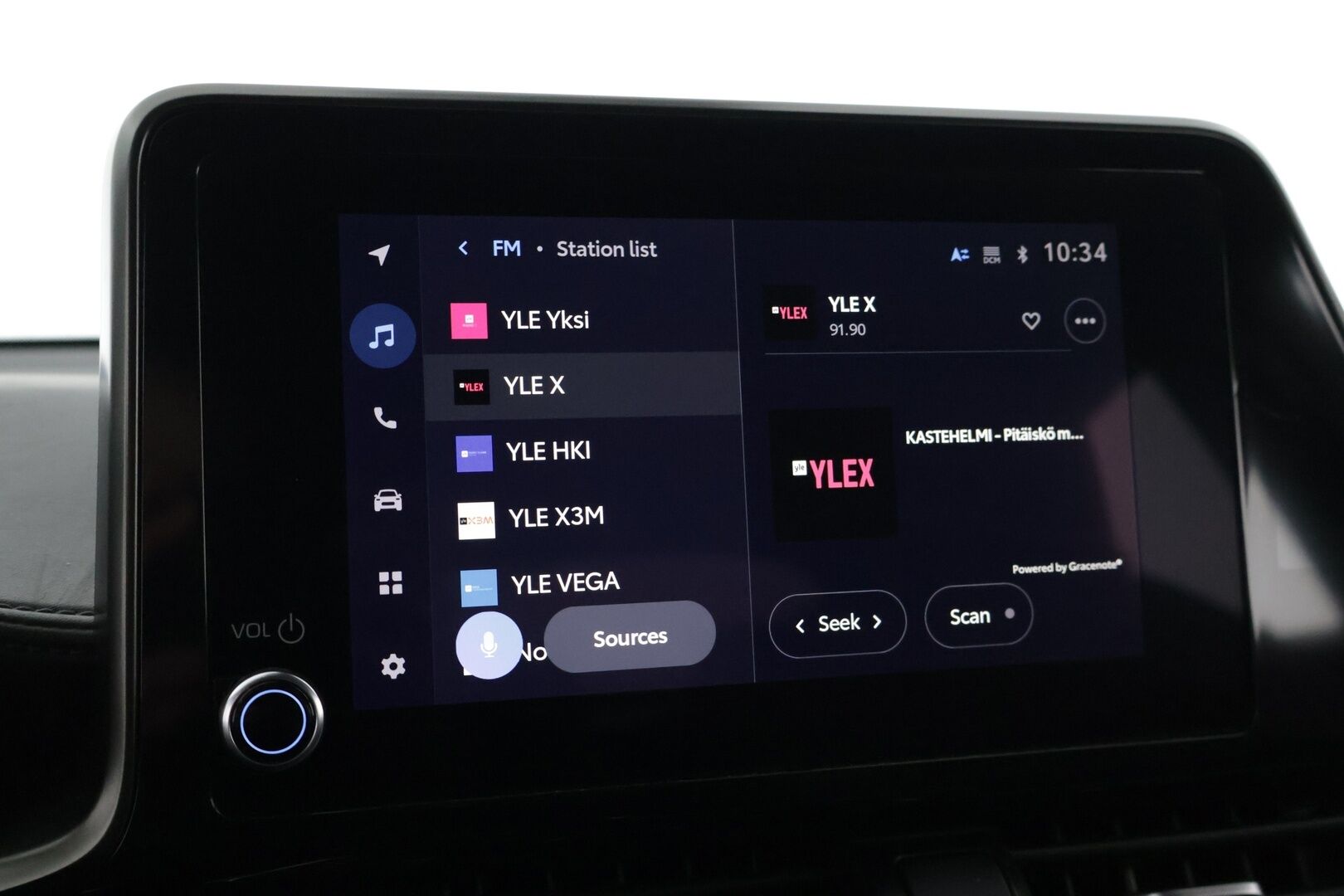 Toyota C-HR 2022 1,8 Hybrid Intense Edition *1-OM. Suomi-Auto / ACC / Lohko / Kamera / Ratinlämmitin / BLIS* - Kahdet renkaat