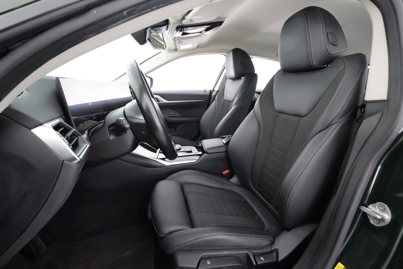 BMW i4 2022 eDrive40 - | ACC | Lisälämmitin | LED | H/K | widescreen | HUD | P.Kamera | Sporttinahat | Navi | Apple&Android | Suomi-auto | Kahdet Renkaat | Merkkihuollettu |