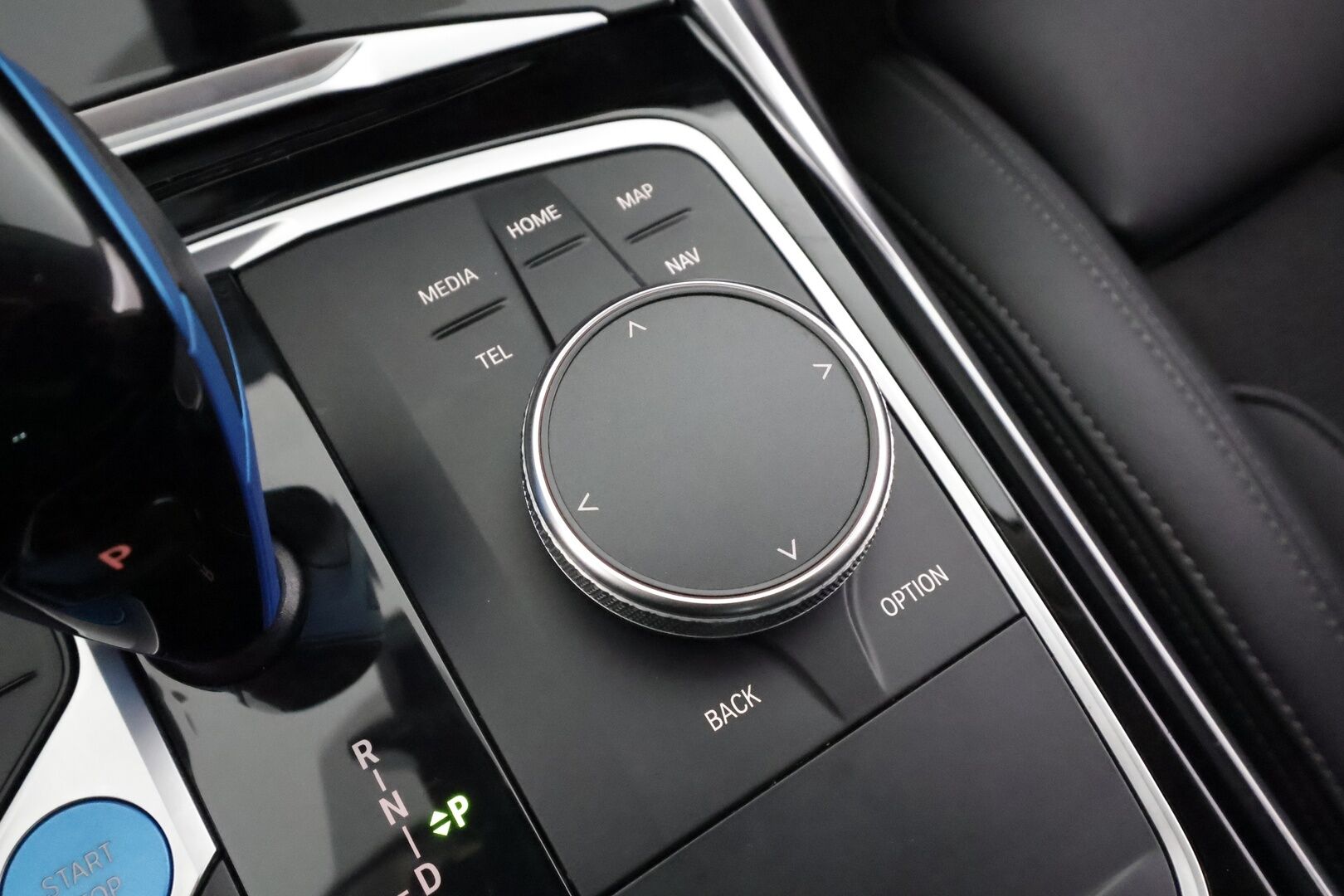 BMW i4 2022 eDrive40 - | ACC | Lisälämmitin | LED | H/K | widescreen | HUD | P.Kamera | Sporttinahat | Navi | Apple&Android | Suomi-auto | Kahdet Renkaat | Merkkihuollettu |