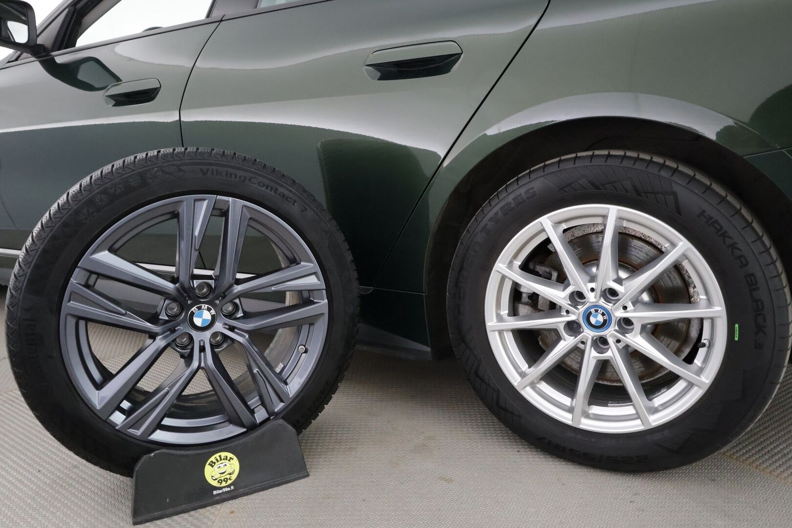 BMW i4 2022 eDrive40 - | ACC | Lisälämmitin | LED | H/K | widescreen | HUD | P.Kamera | Sporttinahat | Navi | Apple&Android | Suomi-auto | Kahdet Renkaat | Merkkihuollettu |