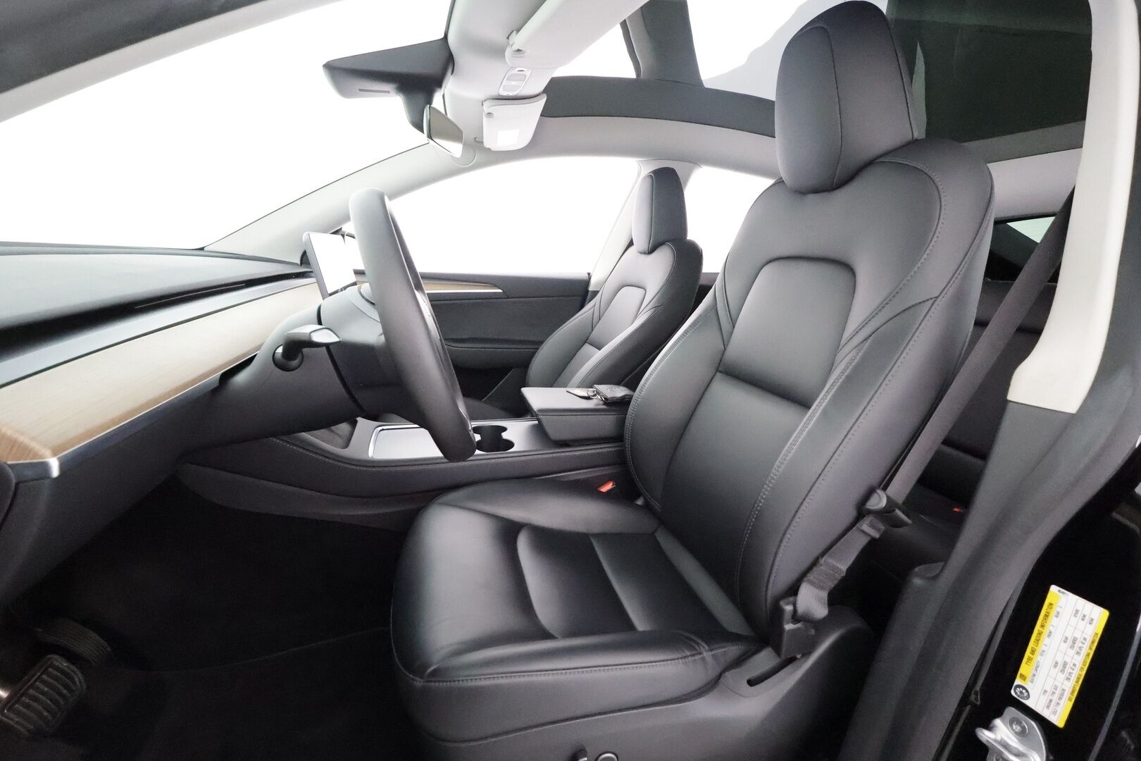 Tesla Model Y 2022 Long Range - | Koukku | ILP | Lasikatto | ACC | Matrix-LED | P.kamera | Muistipenkki | Premium Audio | Navi | Kaistavahti | Keyless | 1-om Suomi-auto | Kahdet renkaat | 2x Latauskaapelit |