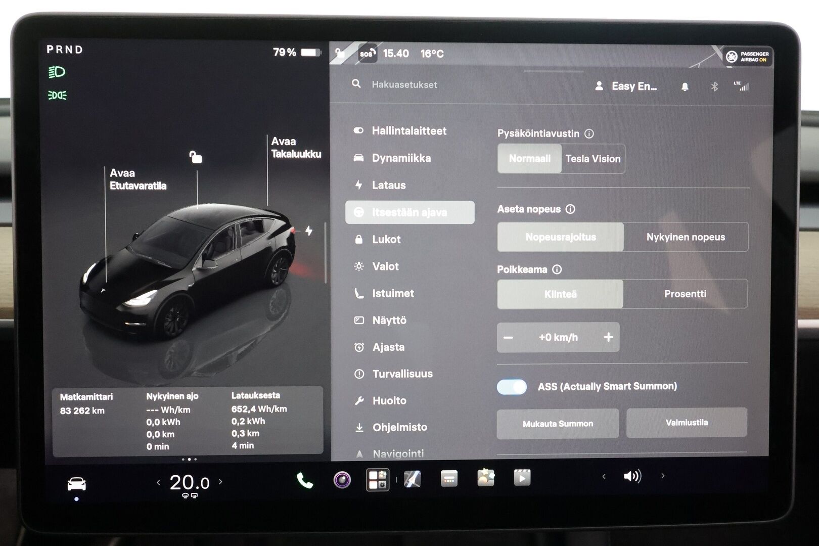 Tesla Model Y 2022 Long Range - | Koukku | ILP | Lasikatto | ACC | Matrix-LED | P.kamera | Muistipenkki | Premium Audio | Navi | Kaistavahti | Keyless | 1-om Suomi-auto | Kahdet renkaat | 2x Latauskaapelit |