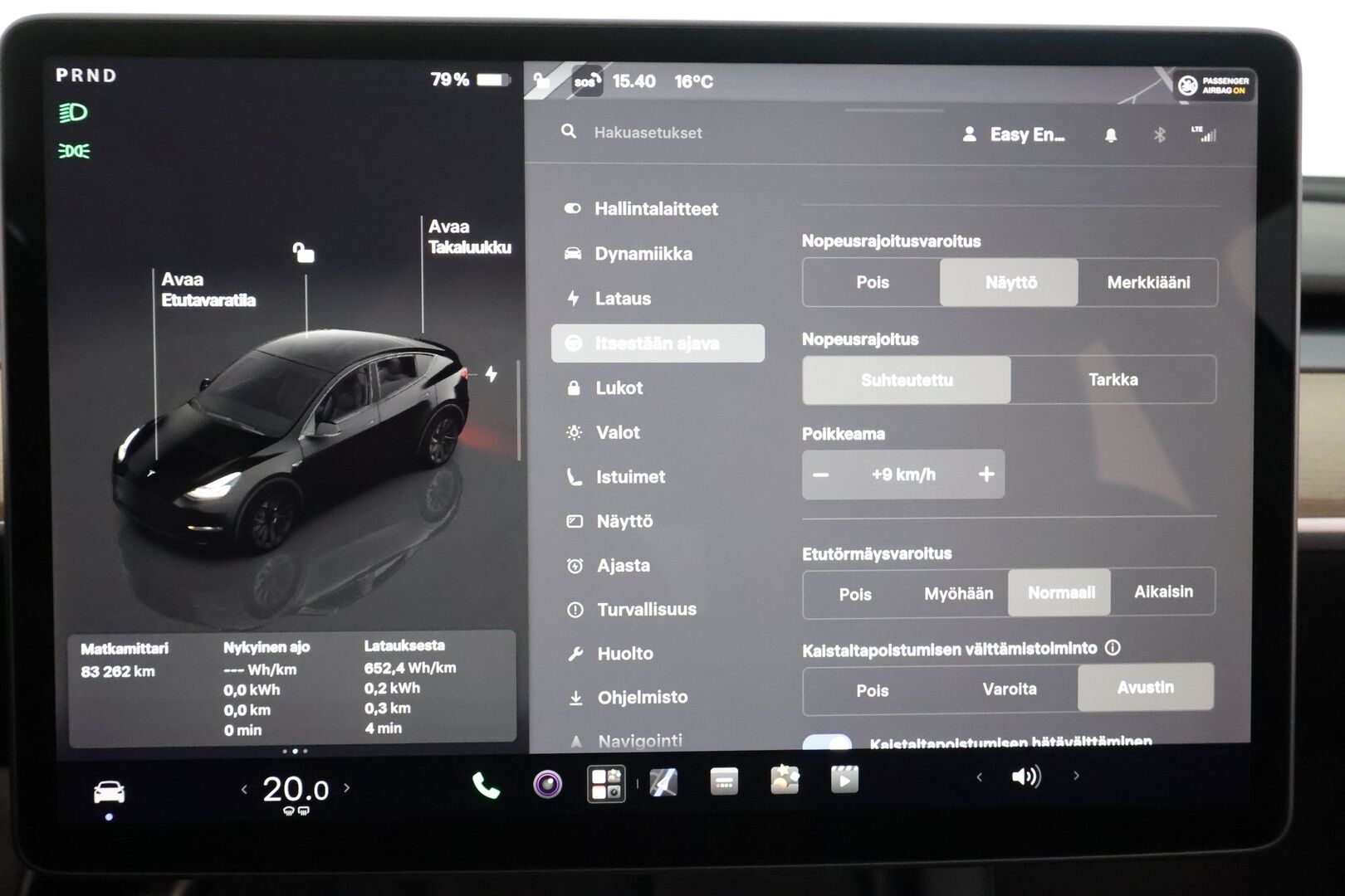 Tesla Model Y 2022 Long Range - | Koukku | ILP | Lasikatto | ACC | Matrix-LED | P.kamera | Muistipenkki | Premium Audio | Navi | Kaistavahti | Keyless | 1-om Suomi-auto | Kahdet renkaat | 2x Latauskaapelit |