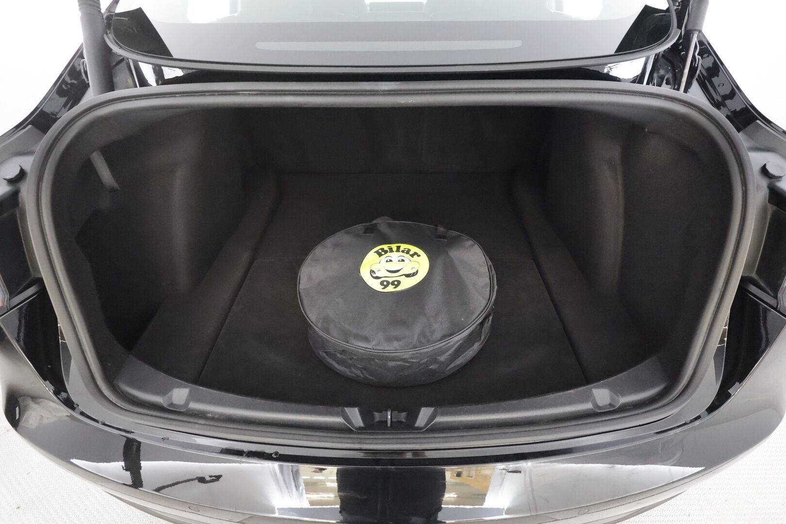 Tesla Model 3 2022 Performance - | ILP | Lasikatto | ACC | Matrix-LED | P.Kamera | Muistipenkki | Premium Audio | Navi | Kaistavahti | Keyless | Suomi-auto | 2x Latauskaapelit | Kahdet renkaat |