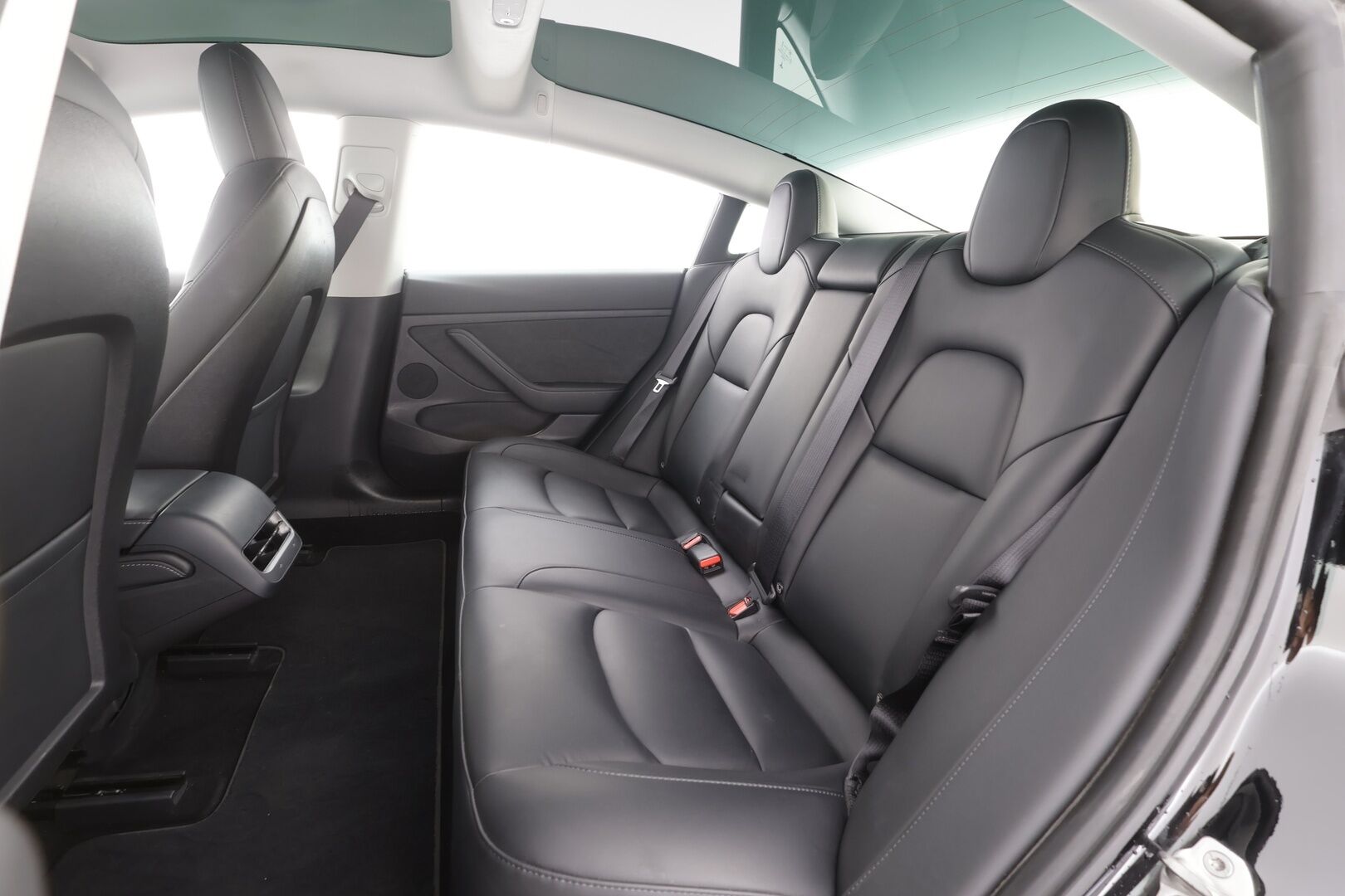Tesla Model 3 2022 Performance - | ILP | Lasikatto | ACC | Matrix-LED | P.Kamera | Muistipenkki | Premium Audio | Navi | Kaistavahti | Keyless | Suomi-auto | 2x Latauskaapelit | Kahdet renkaat |