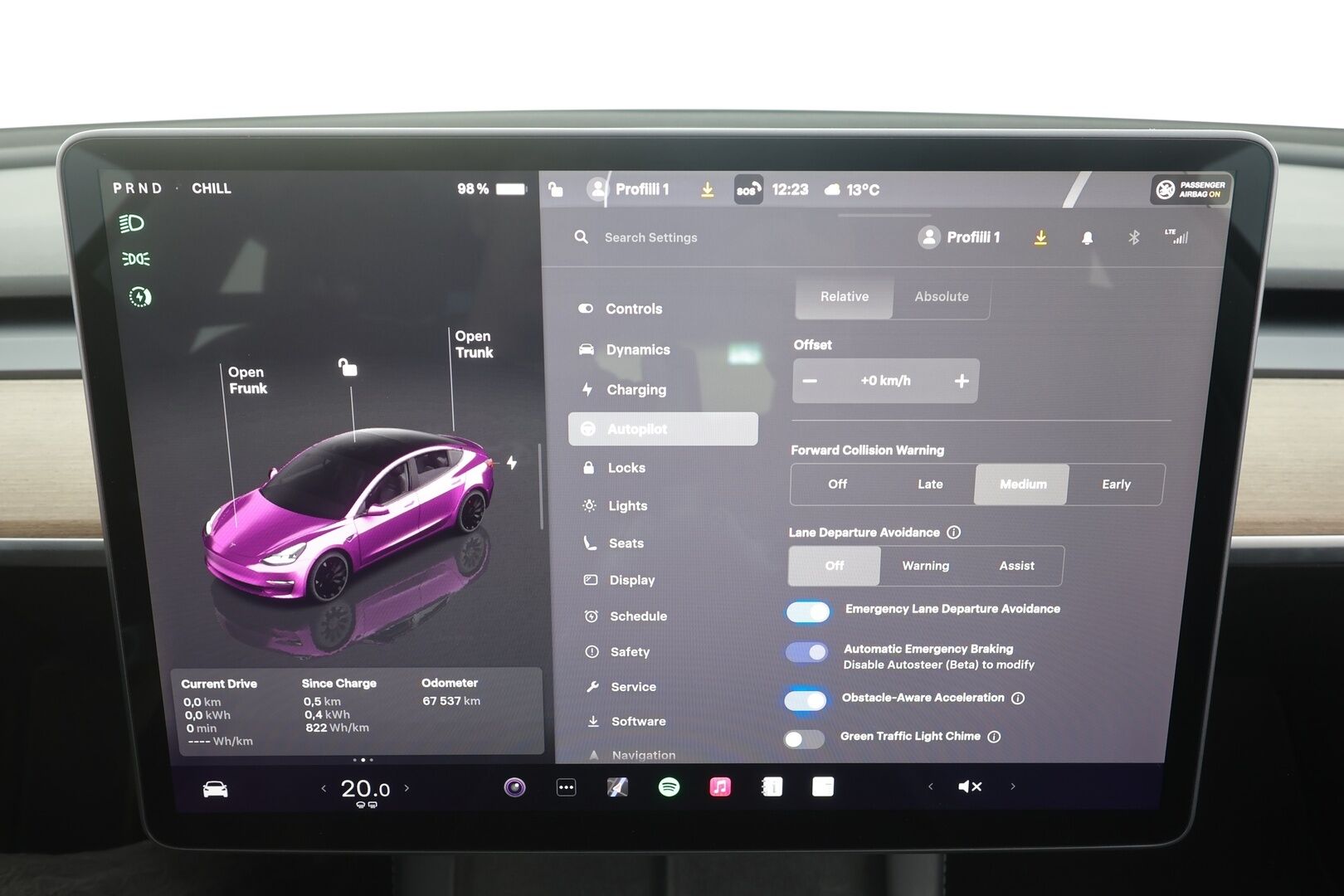 Tesla Model 3 2022 Performance - | ILP | Lasikatto | ACC | Matrix-LED | P.Kamera | Muistipenkki | Premium Audio | Navi | Kaistavahti | Keyless | Suomi-auto | 2x Latauskaapelit | Kahdet renkaat |