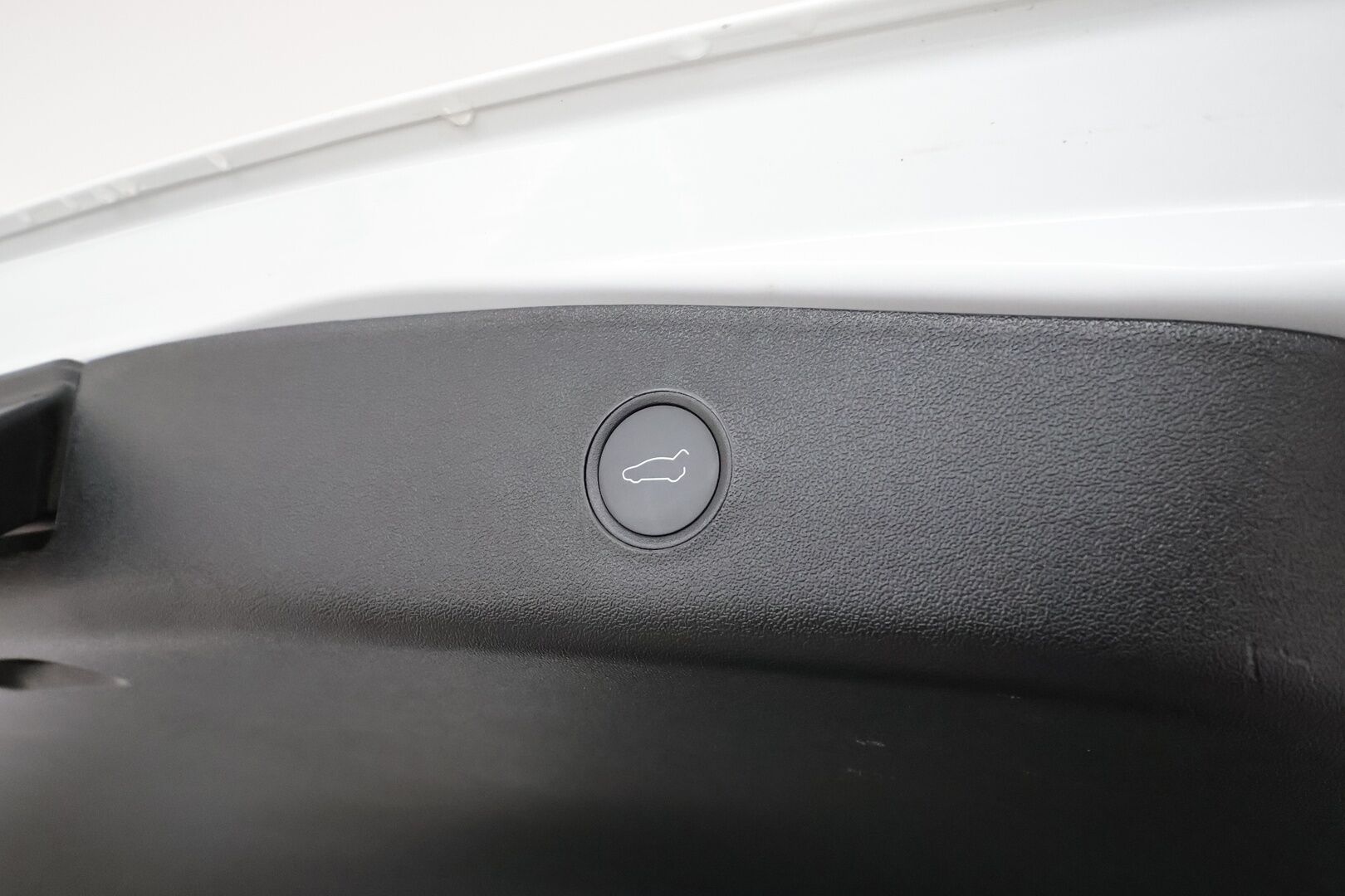 Tesla Model 3 2022 Standard Range Plus *Vetokoukku / AMD Ryzen / Autopilot / Lämpöpumppu / Matrix LED / Lasikatto / P.kamera* - 1.om Suomi-auto / Kahdet renkaat aluvanteilla