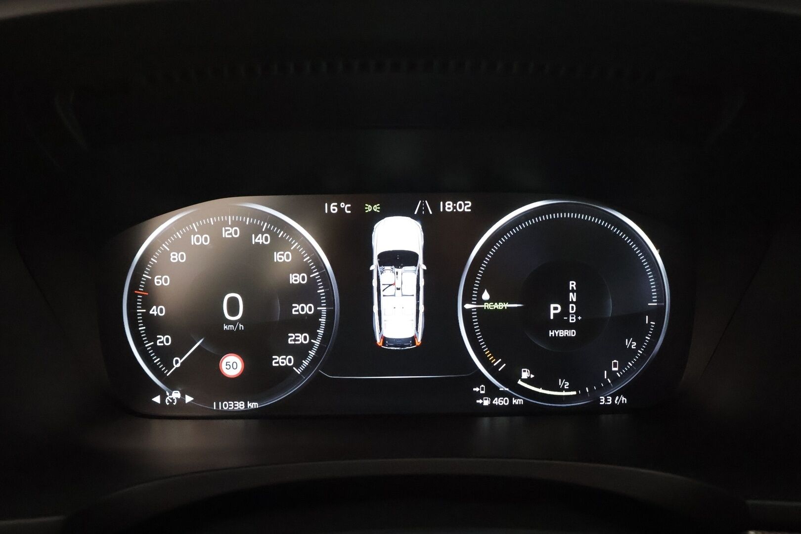 Volvo V90 2020 T8 TwE AWD R-Design aut * Panorama / Webasto / Koukku / ACC / Full-LED / P.Kamera / Sportpenkki Muistilla * - Kahdet renkaat aluvanteilla