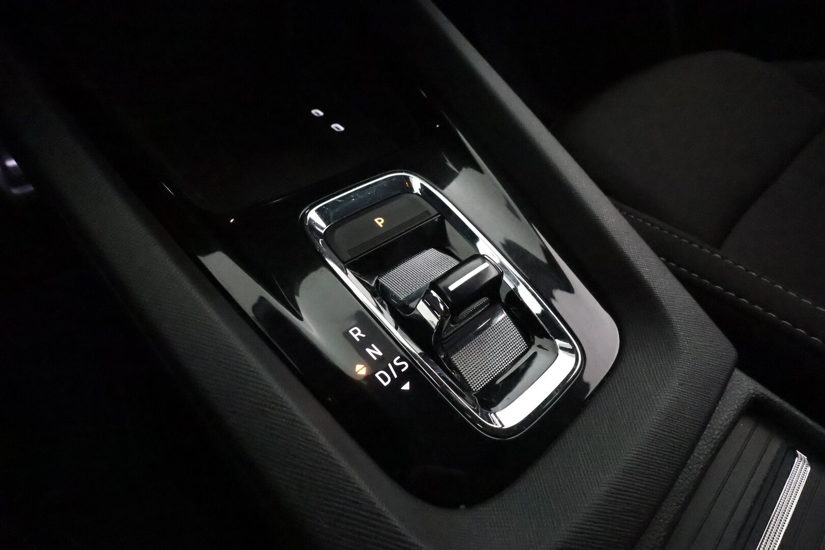 Skoda Octavia 2023 Combi 2.0 TDI 115 Style DSG **Webasto / Koukku / HUD / Adapt.Vakkari / Matrix-LED / P.kamera / Navi / Kaistavahti** - 1-om Suomi-auto / Kahdet Renkaat